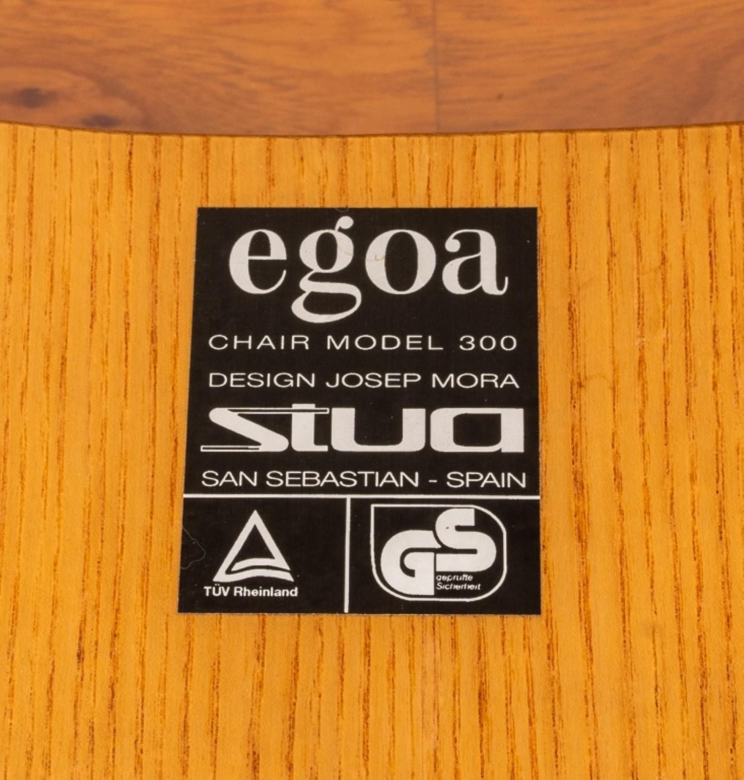 Josep Mora für Egoa: Stuhl „Modell 300“, 2 Stühle (Metall) im Angebot