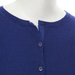 JOSEPH 100% Kaschmir-Pullover mit kobaltblauer Knopfleiste S