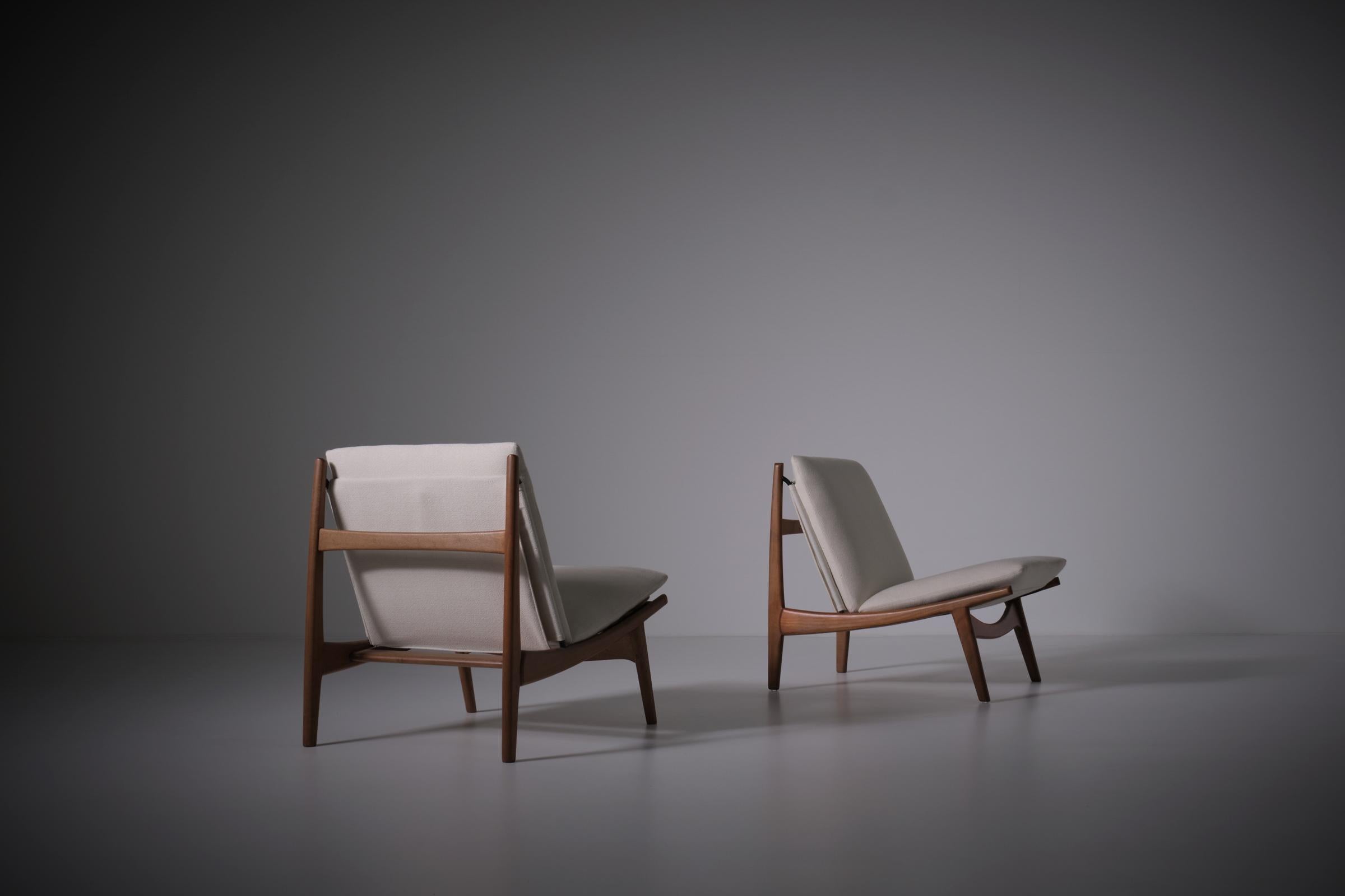 Joseph-André Motte ‘790’ Chairs for Steiner, France 1963 2