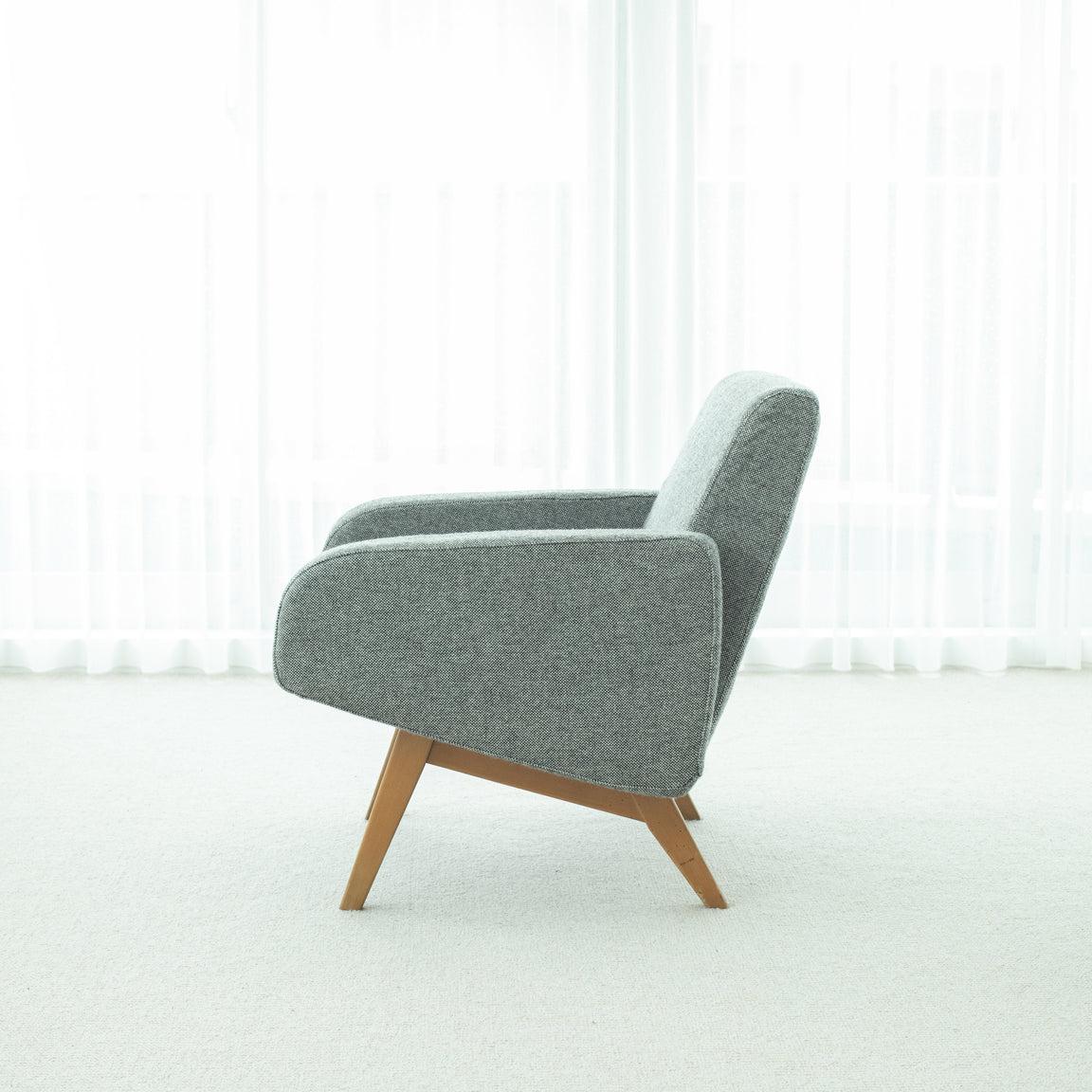 French Joseph-André Motte Armchair 740 for Steiner, 1950s For Sale