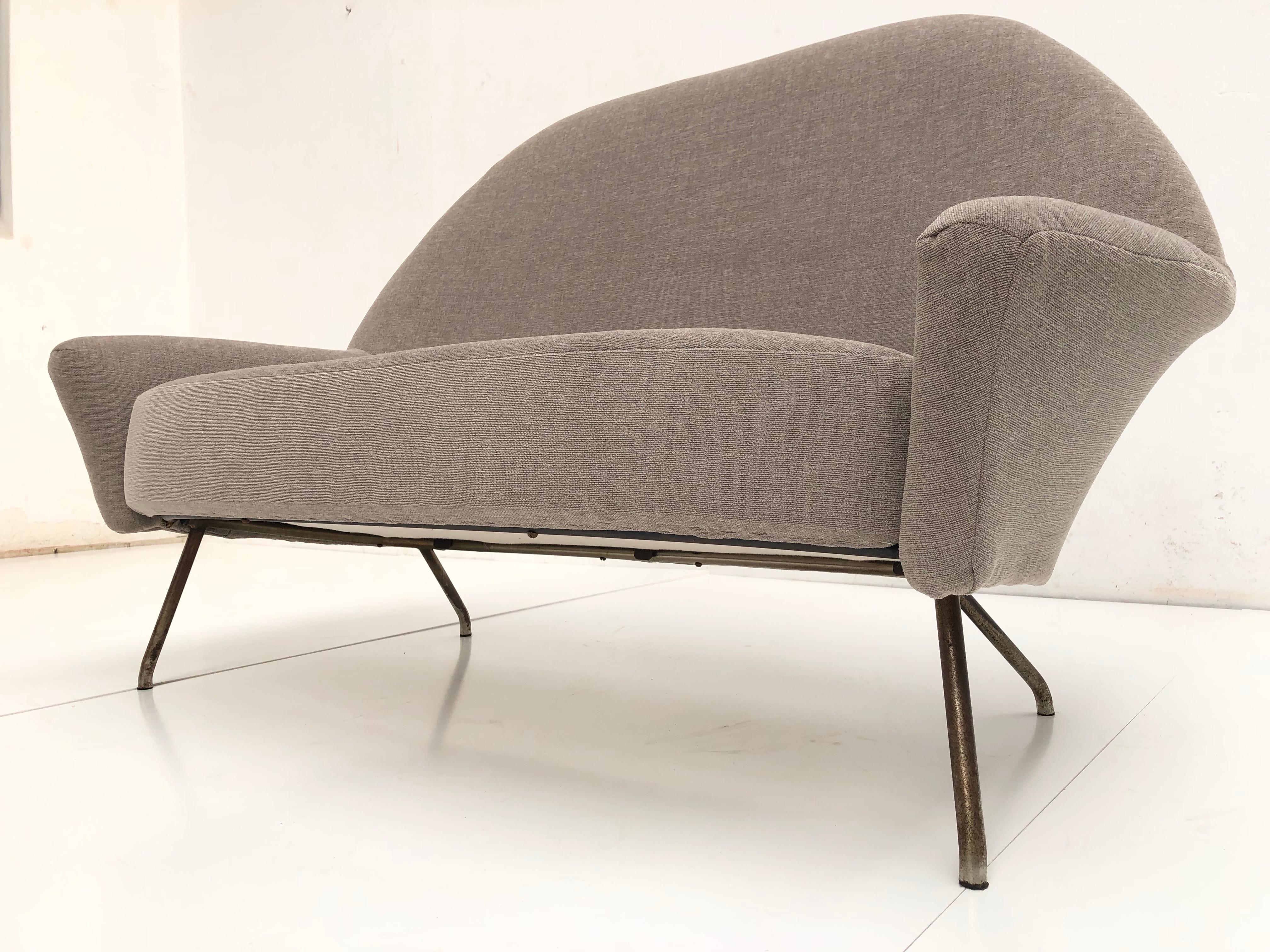 J.A Motte '770' lounge set comprising pair lounge chairs & sofa, 1958, Restored 3