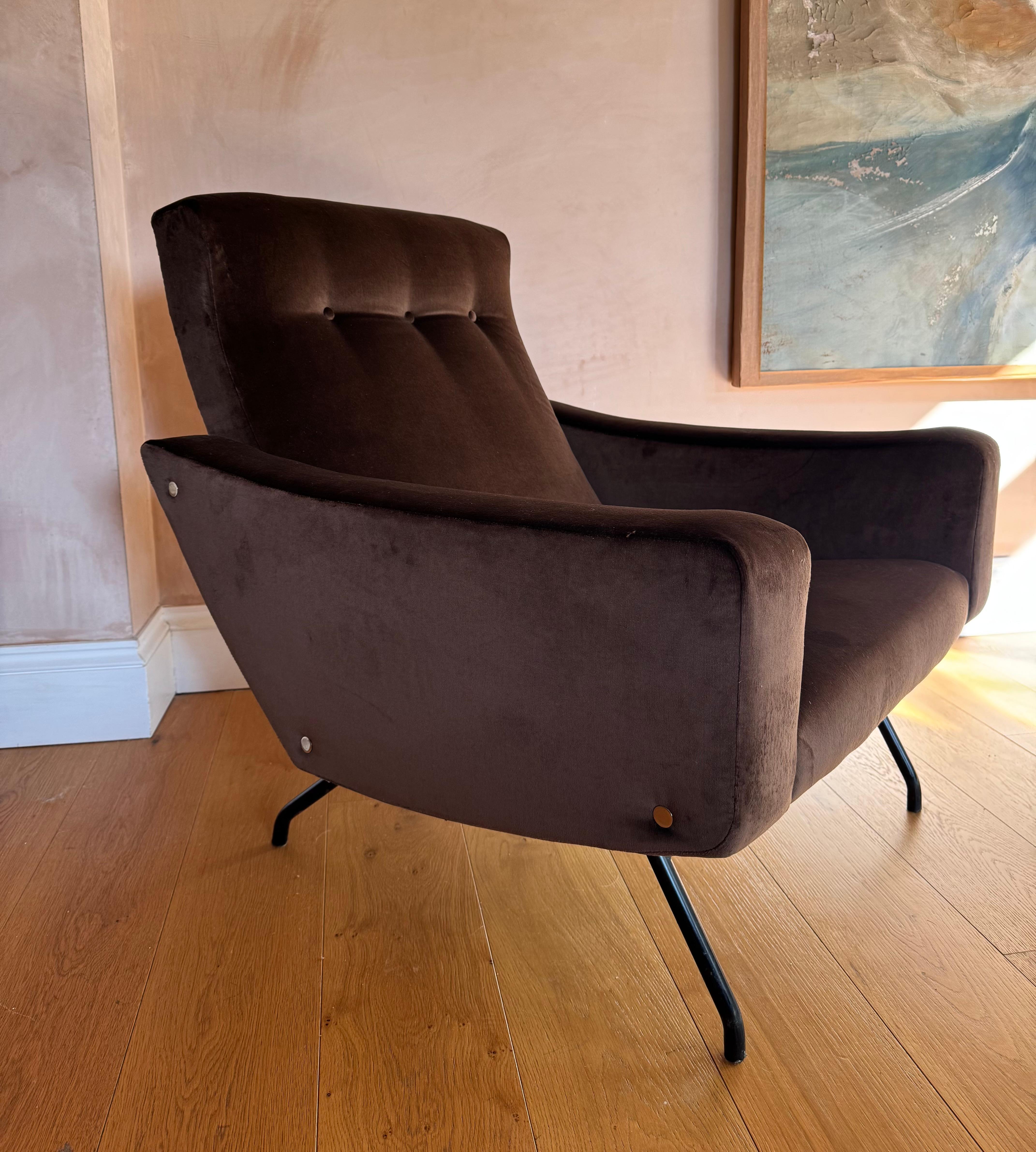 Sillón Joseph- Andre Motte Galion fabricado por Steiner Francés en venta