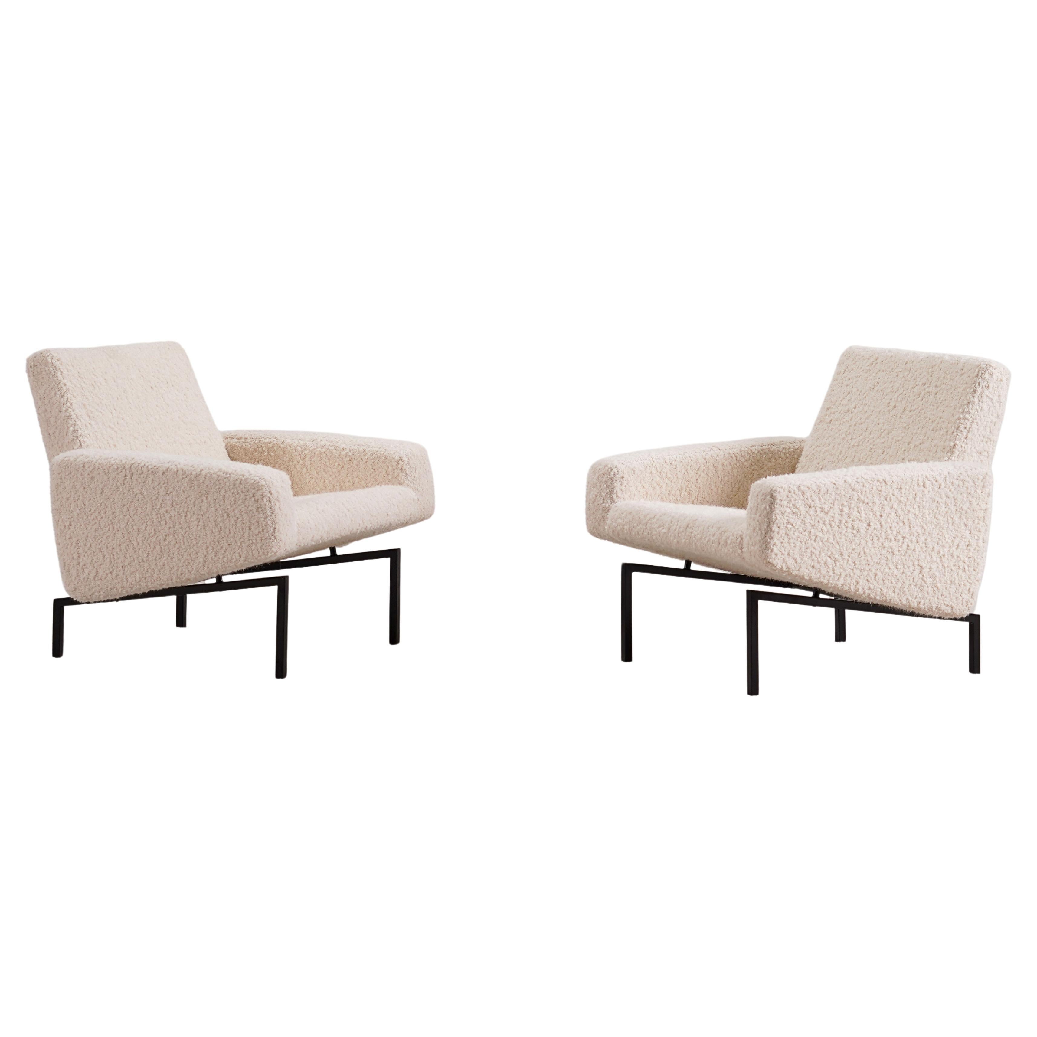 Joseph-André Motte, Pair of "Tempo" Armchairs for Steiner, France, 1950 For Sale