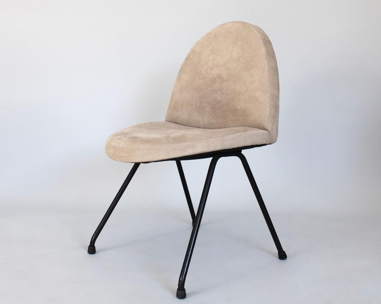 Joseph-Andre Motte Tongue Model 771 Chairs for Steiner For Sale 1