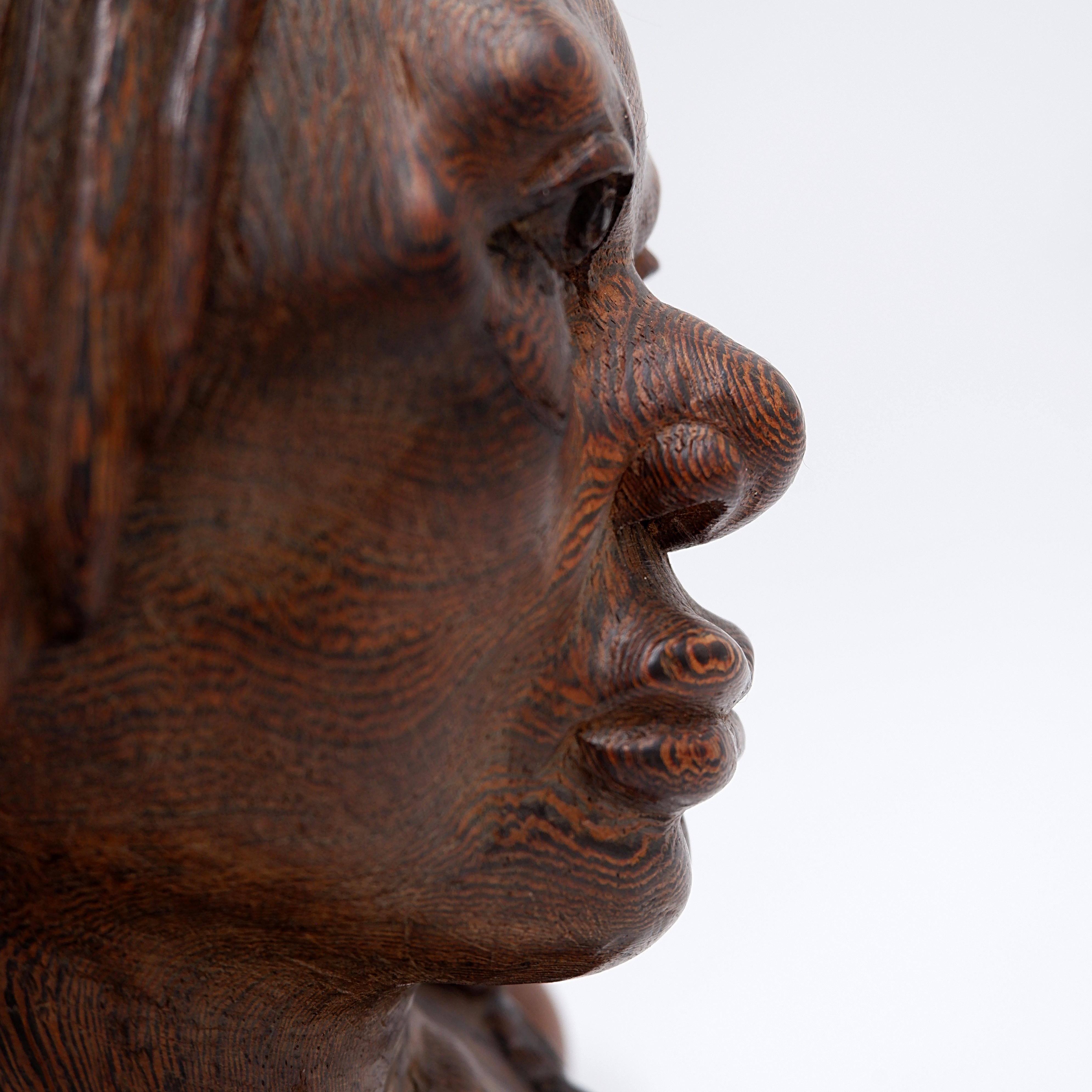 Joseph Bansimba Busto africano scolpito in wengé - 20° secolo in vendita 4