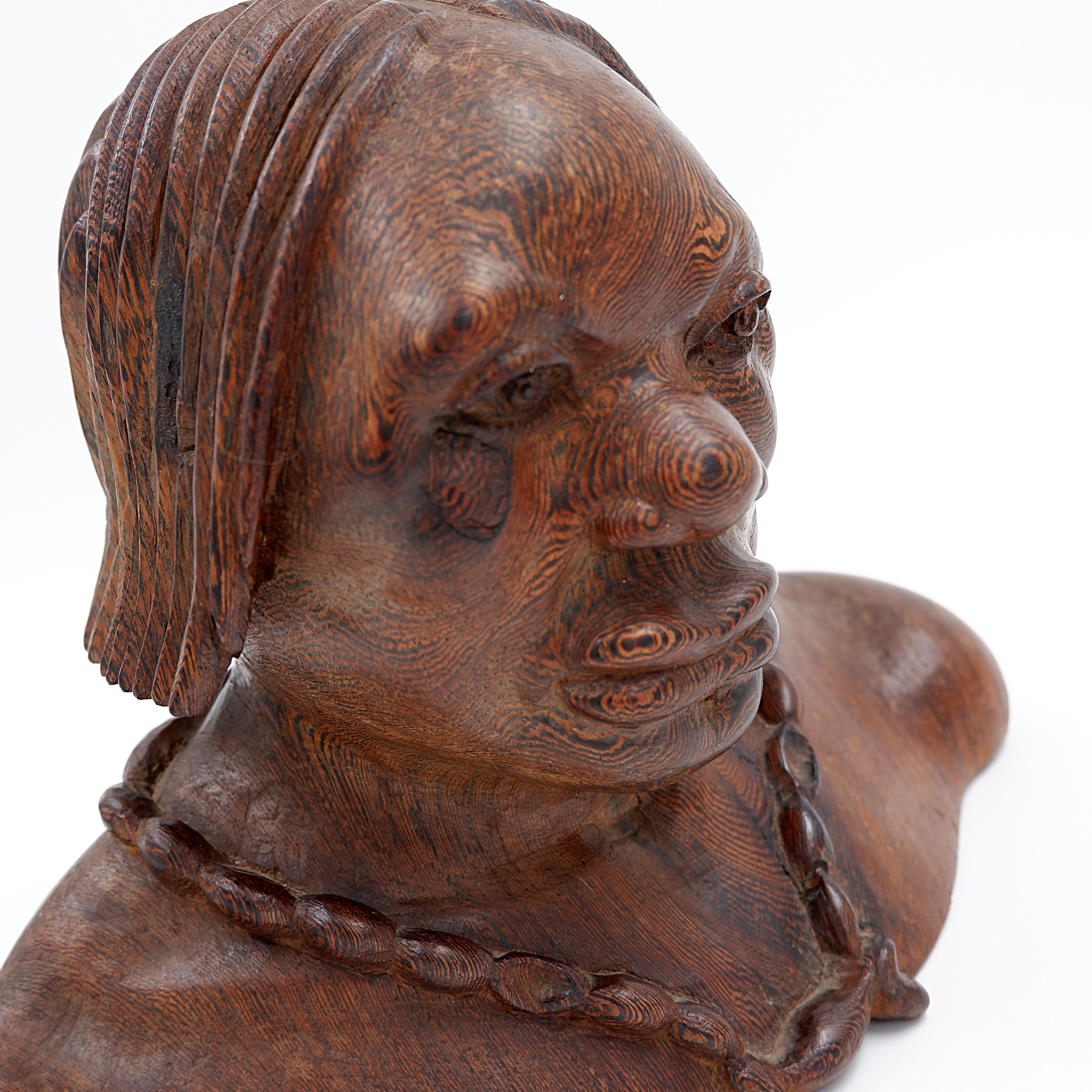 Joseph Bansimba Busto africano scolpito in wengé - 20° secolo in vendita 5
