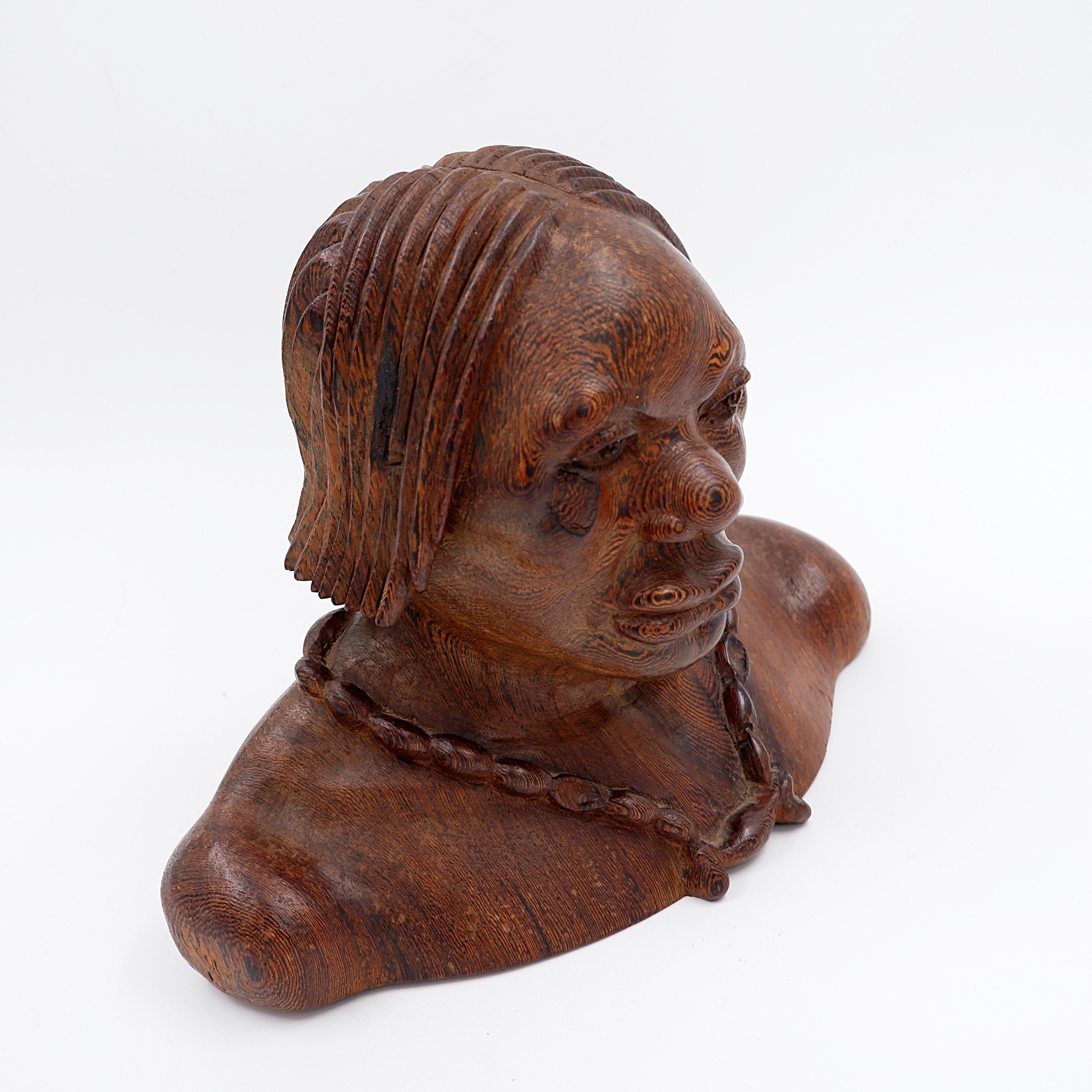 Joseph Bansimba Busto africano scolpito in wengé - 20° secolo in vendita 6