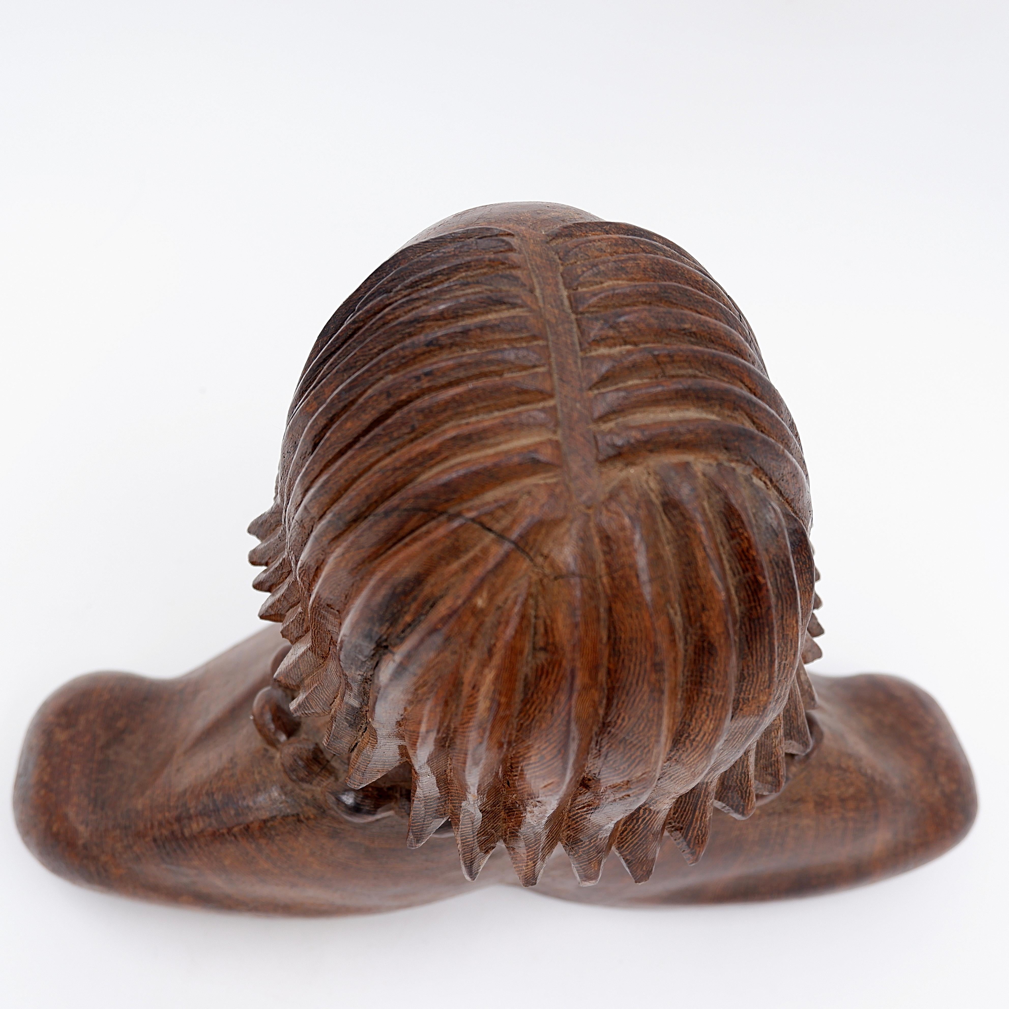 Wenge Joseph Bansimba Busto africano scolpito in wengé - 20° secolo in vendita