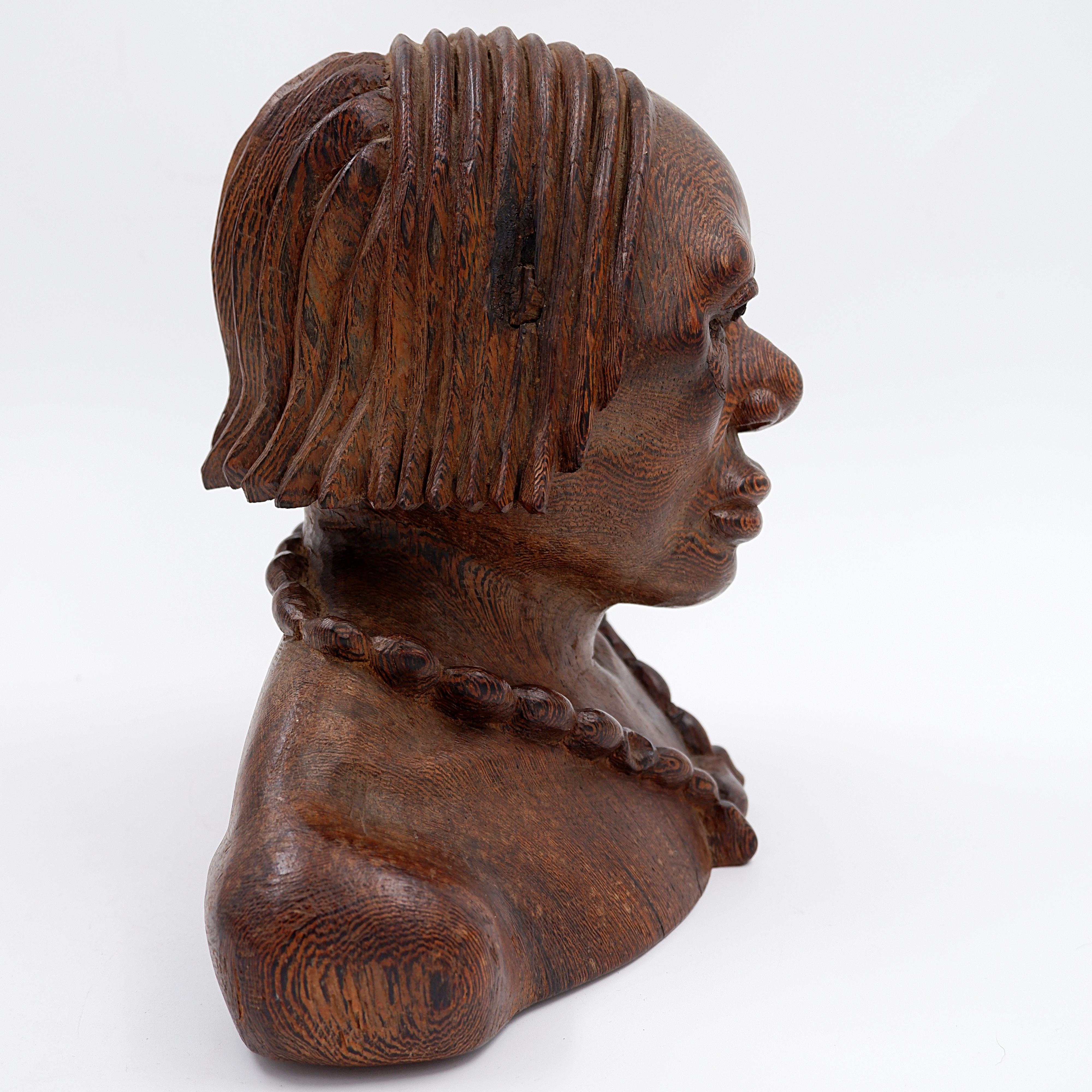 Joseph Bansimba Busto africano scolpito in wengé - 20° secolo in vendita 3