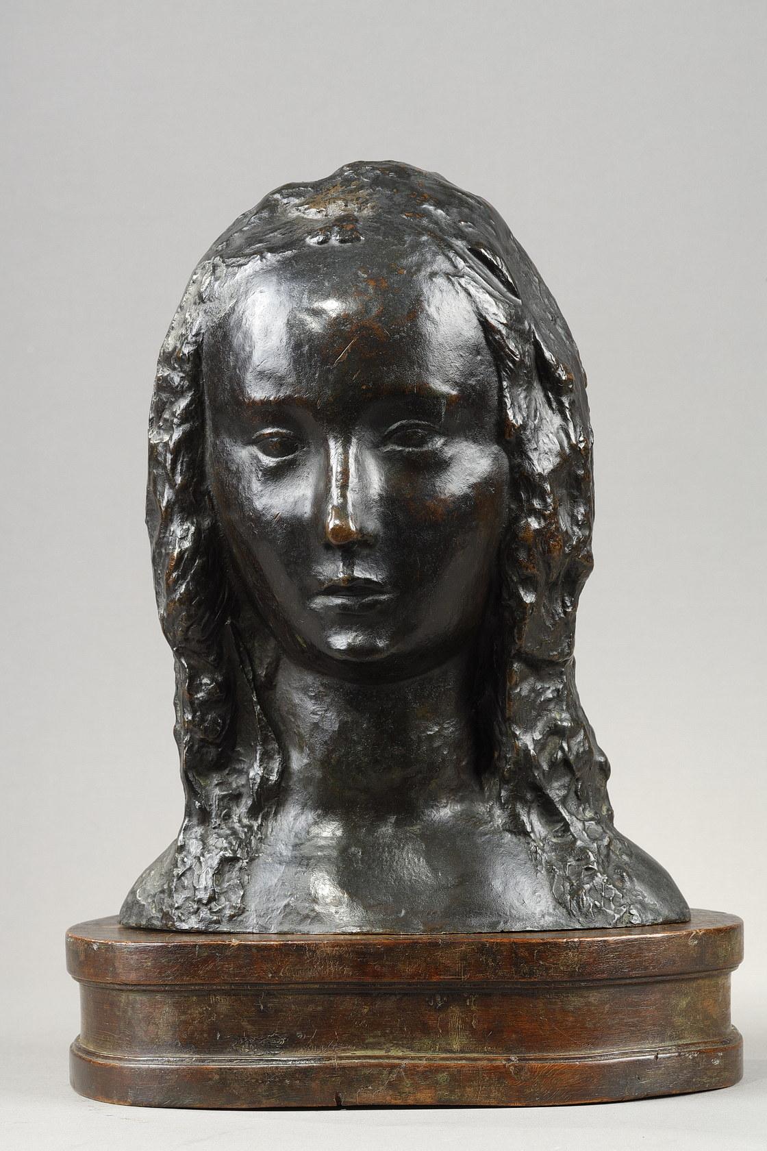 Joseph Bernard Figurative Sculpture - Purity