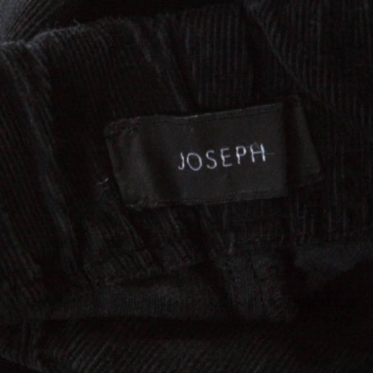 Joseph Black Cotton Elastic Waist Skinny Corduroy Trousers S Bon état - En vente à Dubai, Al Qouz 2