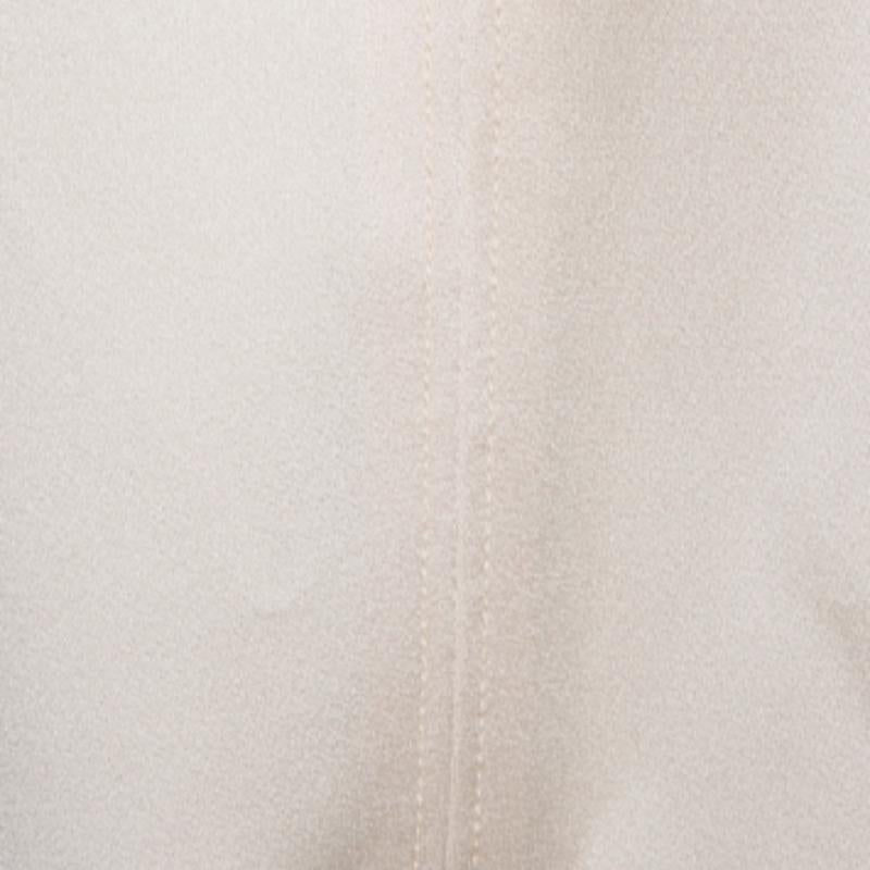 Joseph Cream Double Satin Davis A Line Top M en Excelente estado para la venta en Dubai, Al Qouz 2