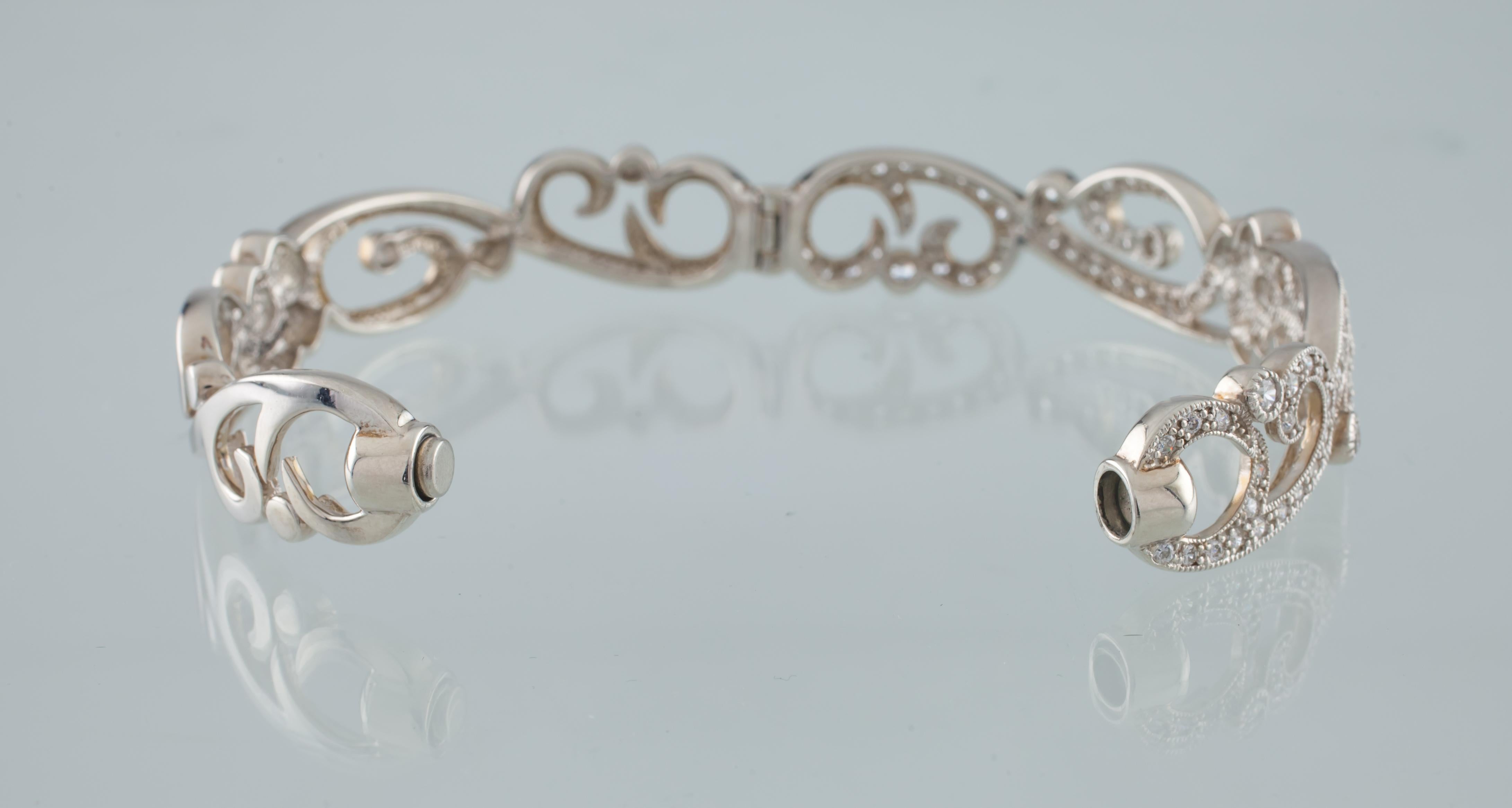 Joseph Esposito Bracciale in argento sterling e CZ floreale, misura 7 In condizioni buone in vendita a Van Nuys, CA