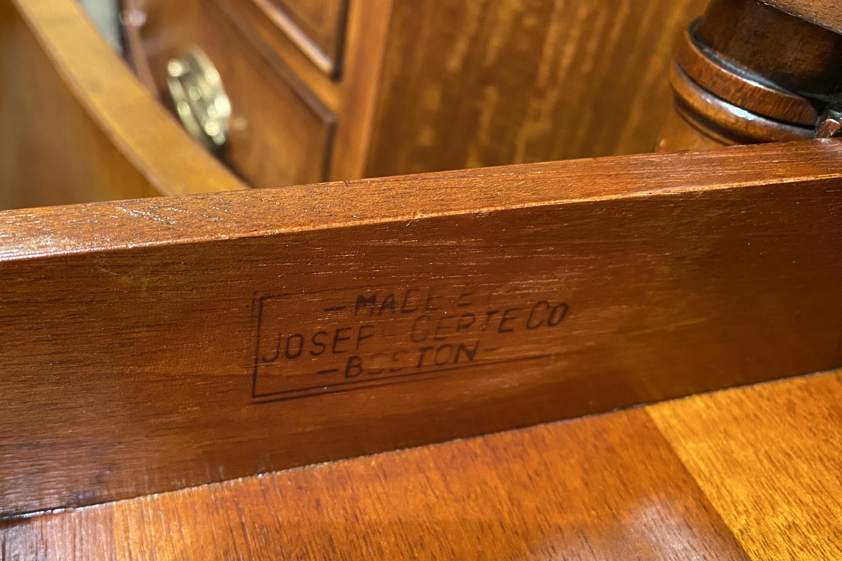 Joseph Gerte Boston Mahogany & Burled Walnut Serpentine Hand Painted Cabinet For Sale 5