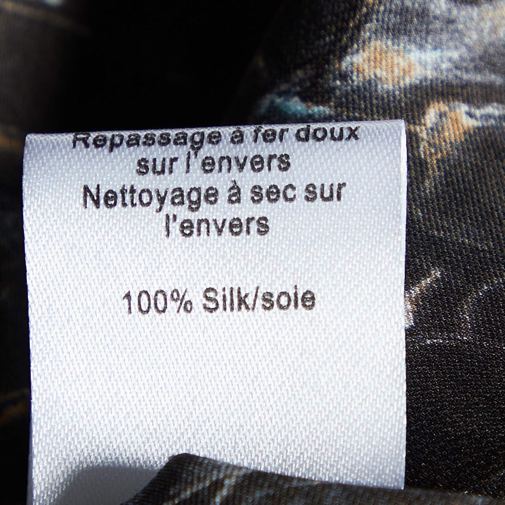Joseph Pantalones de seda con estampado de reptil de agua gris M en venta 1