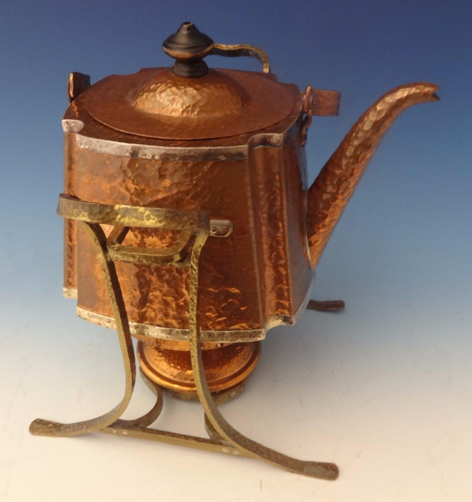 Américain Service à thé en cuivre de 4 pièces, bouilloire, sucrier, crémier Arts & Crafts de Joseph Heinrichs en vente