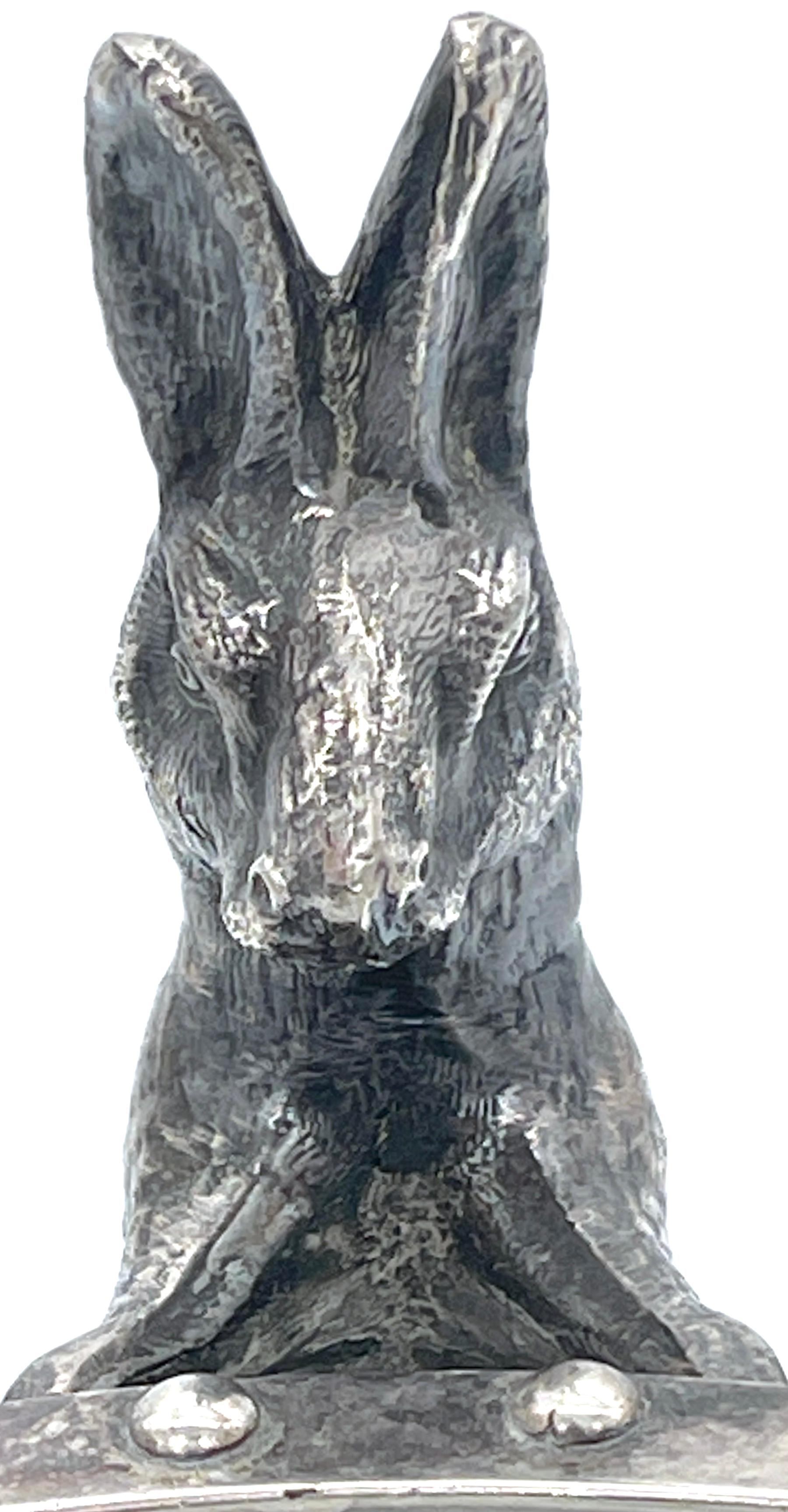 Chafing dish en métal argenté et ébène à 3 lapins, Circa 1904, Joseph Heinrichs en vente 3