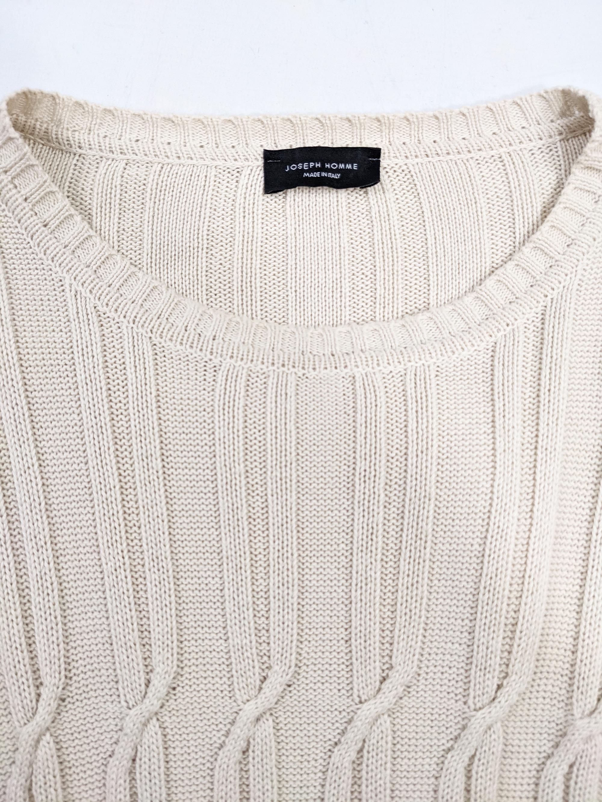 Joseph Homme Mens Vintage Cream Slim Fit Cable Knit Crew Neck Sweater, 1990s In Excellent Condition For Sale In Doncaster, South Yorkshire