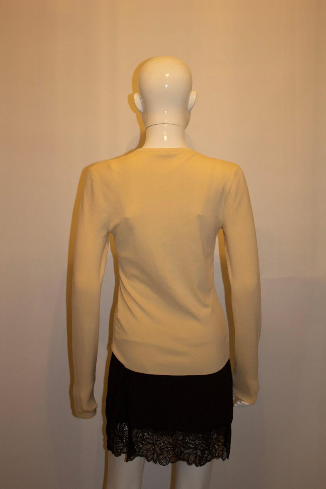 Joseph Ivory Colour Silk Knit Jumper In Good Condition For Sale In London, GB