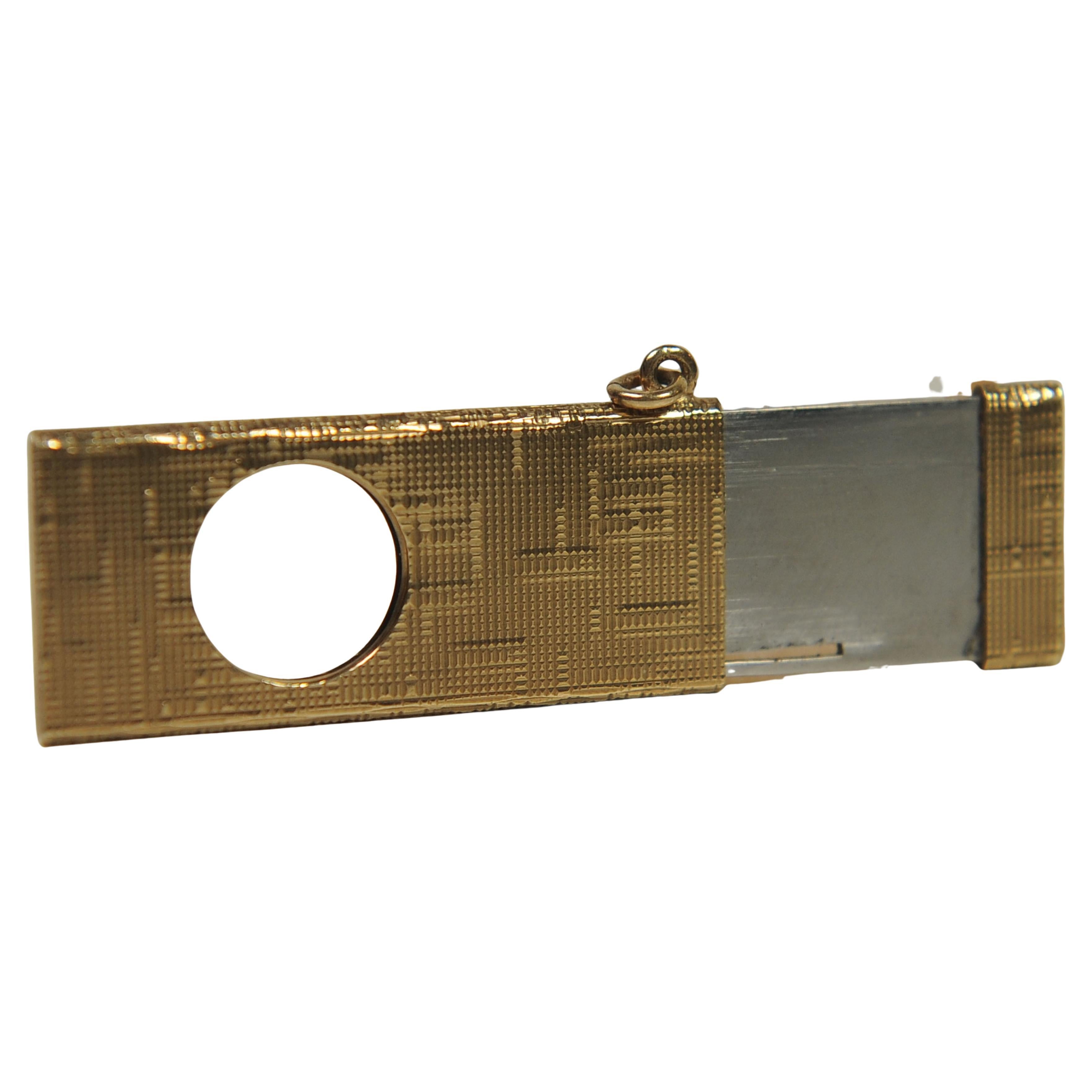 Joseph Kutchinsky Zigarrenschliffsch aus 9 Karat Gelbgold und Stahl, gestempelt London 1966 (Moderne der Mitte des Jahrhunderts) im Angebot