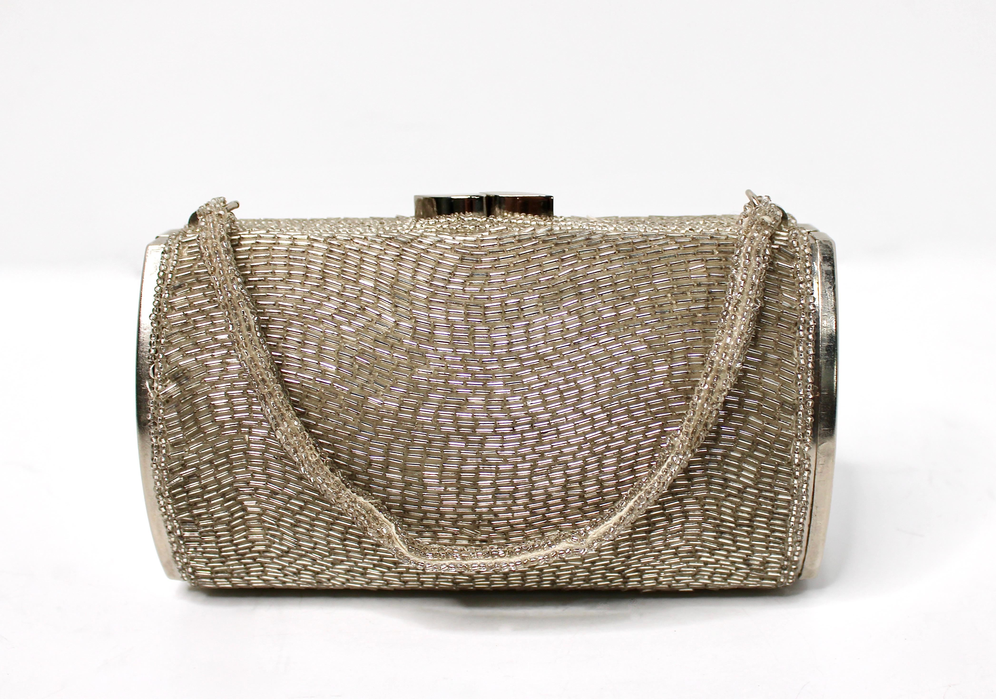 De las mujeres Joseph Magnin Co. Silver-Tone Beaded Cylindrical Mini Evening Bag circa 1960s en venta