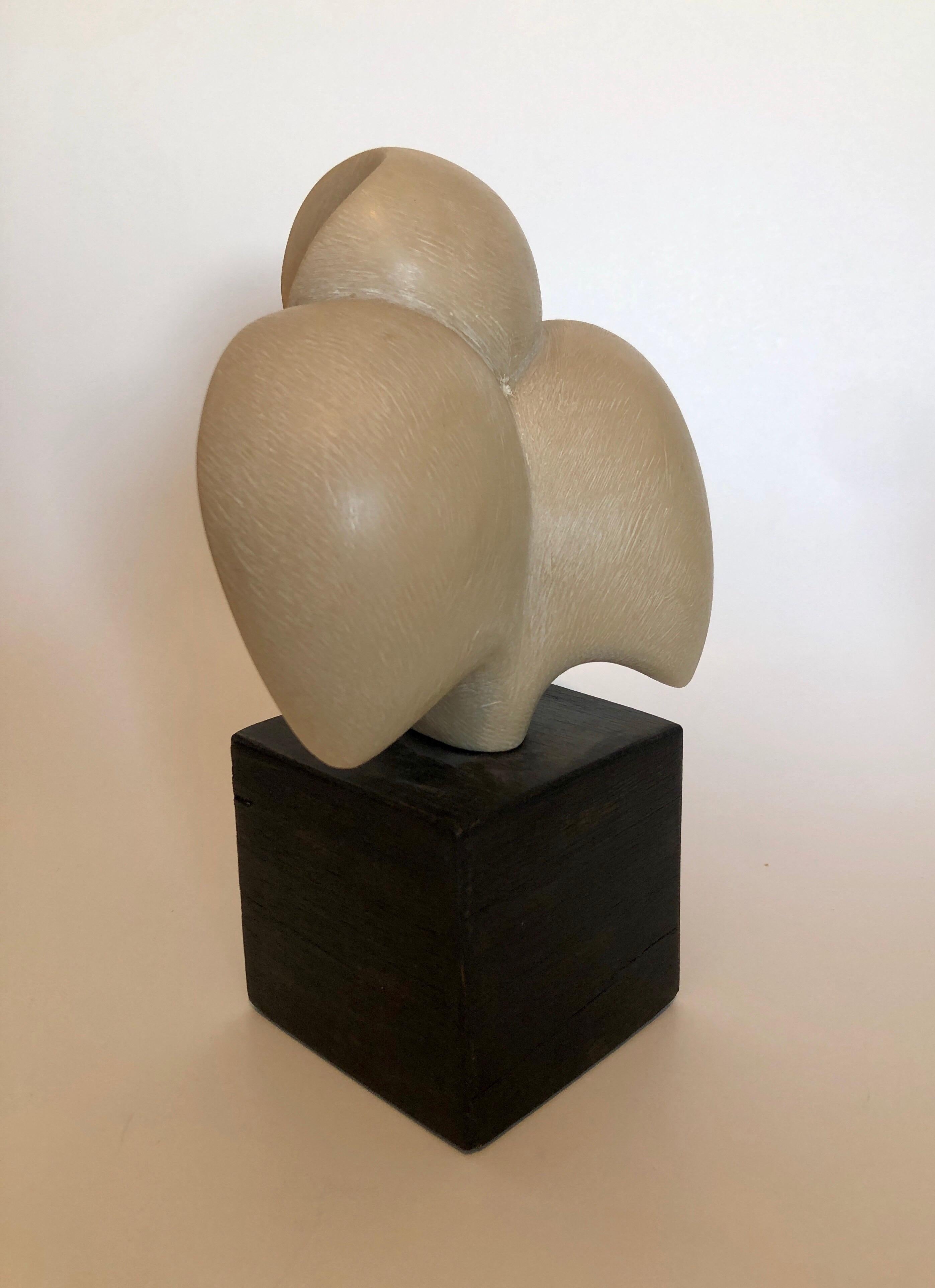 Sculpture de hibou cubiste en résine naturelle sculptée Art déco tchèque Joseph Martinek en vente 4