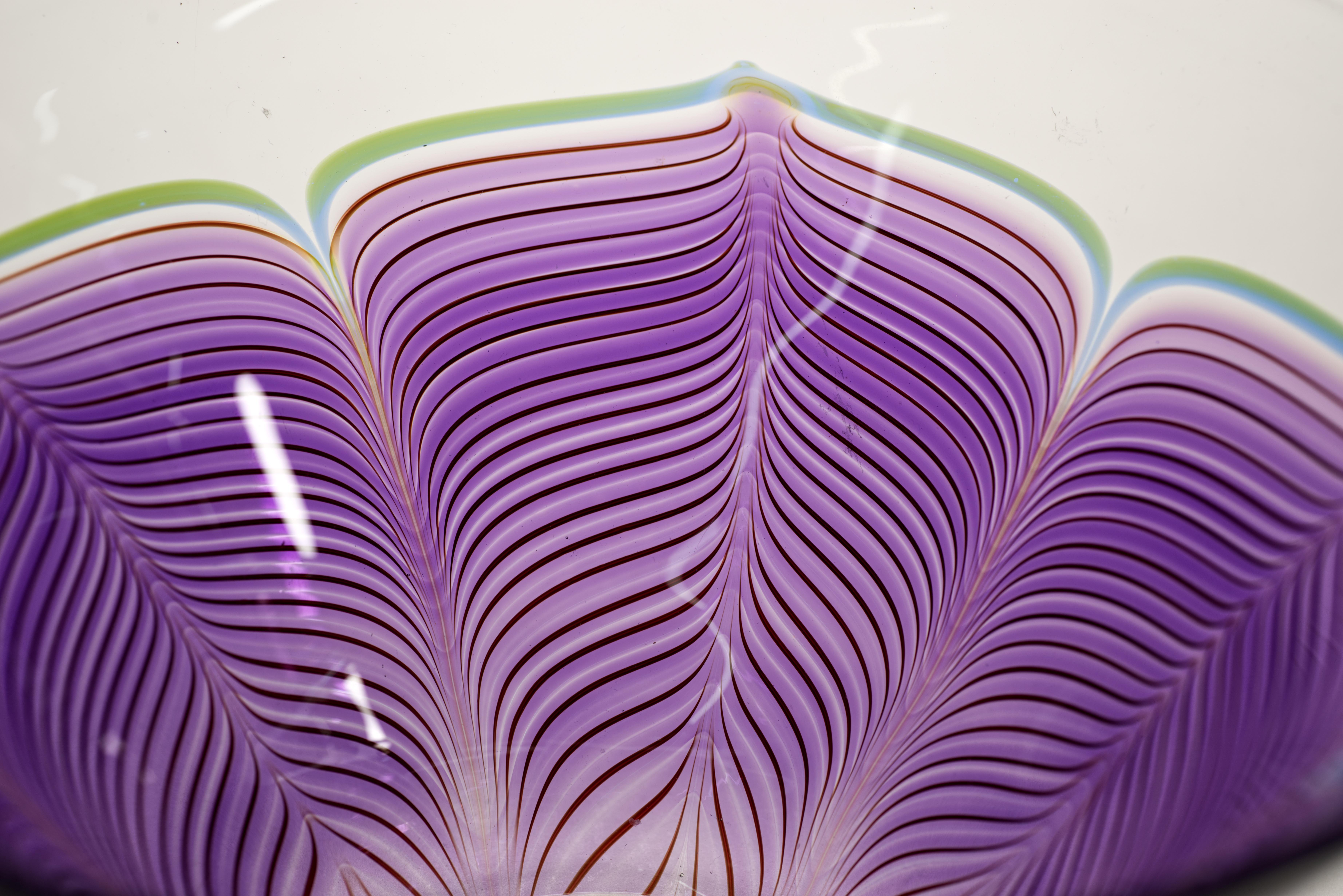 Art déco Bol à plumes tirées Joseph Morel pour Zellique, American Studio Art Glass, 1988 en vente