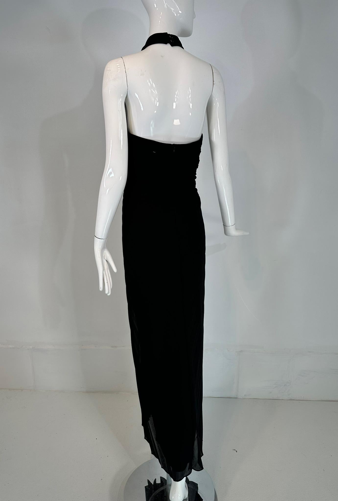 Joseph Ribkoff Black Crepe Plunge V Neckline Sunburst Pleat Halter Neck Dress 6 For Sale 3