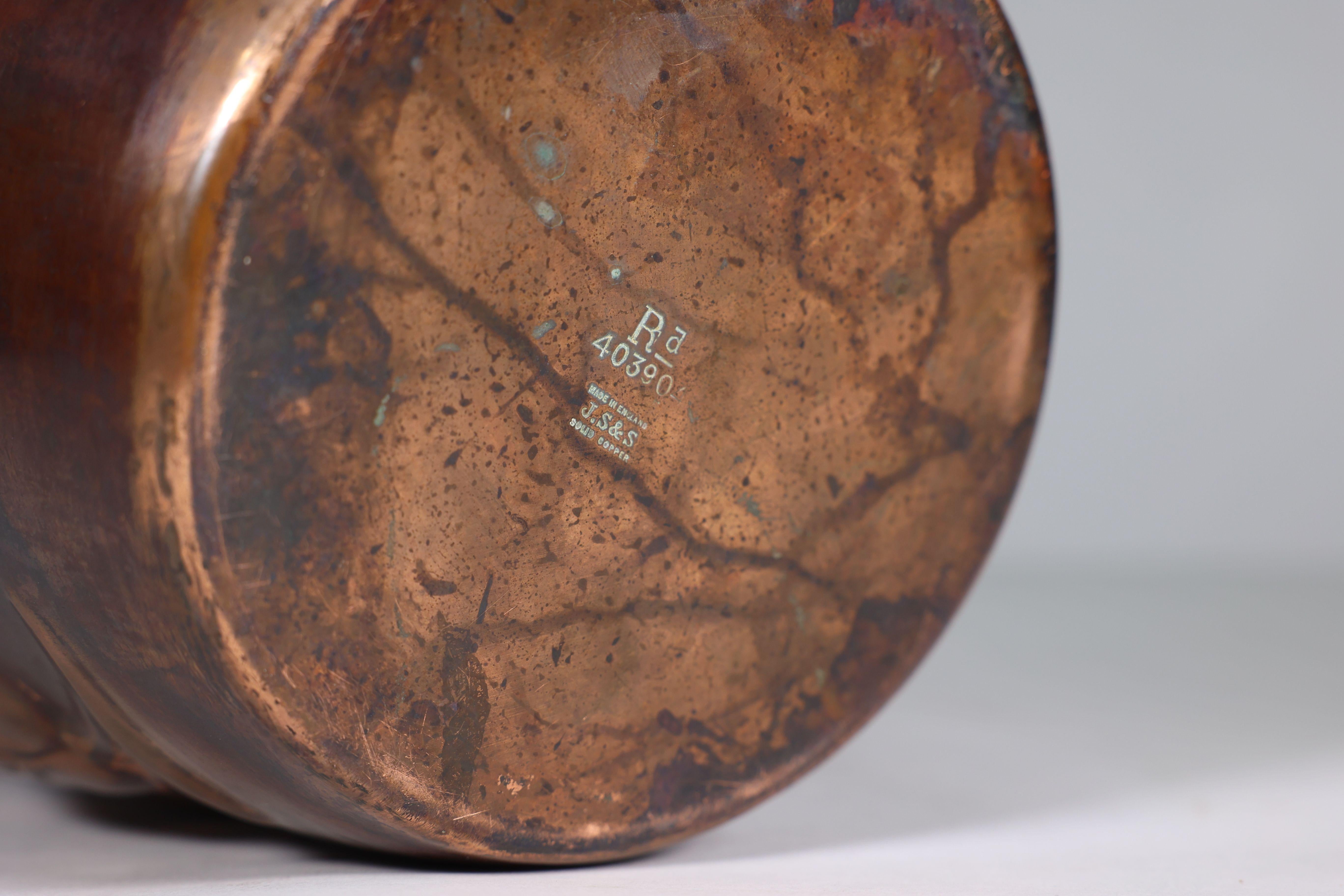 Joseph Sankey & Sons. An Arts & Crafts copper planter with embossed flower pod For Sale 10