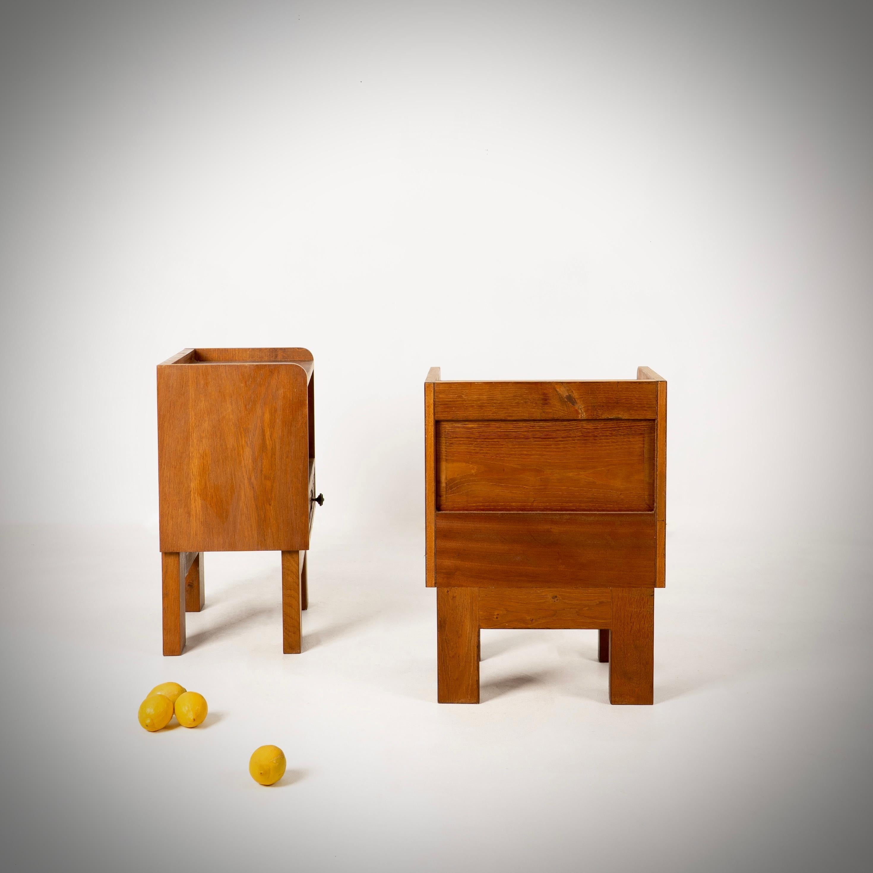 Rustic Joseph Savina pair of bedsides tables, oak, Britany, circa 1940 For Sale