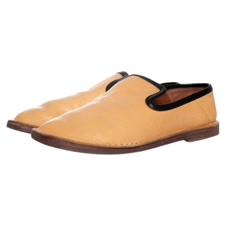 Joseph, Chaussures à enfiler en cuir en vente