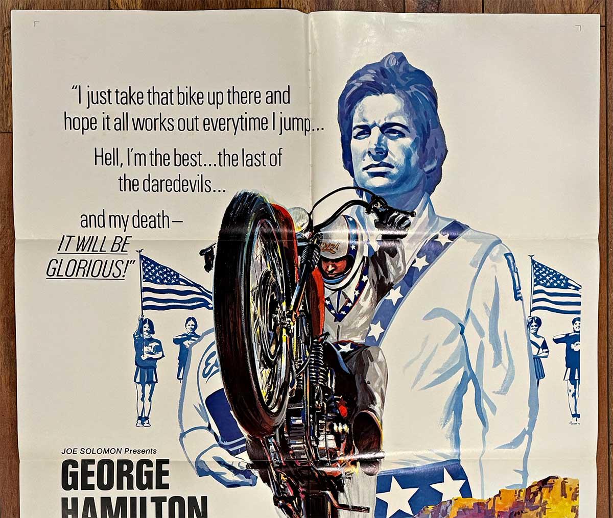 Evel Knievel original - US 1-sheet  cartel de cine vintage  moto - Print moderno estadounidense de Joseph Smith