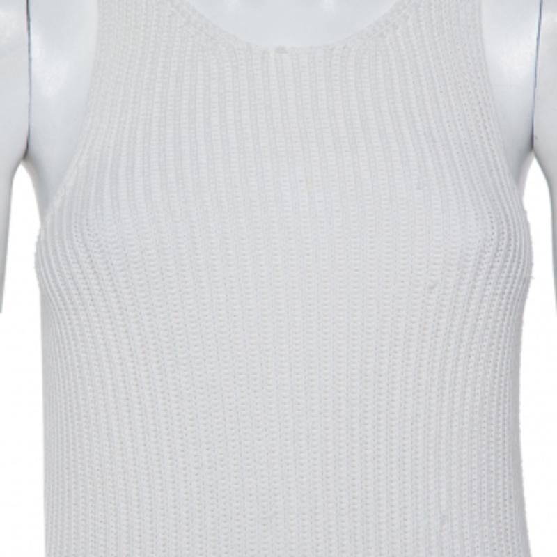 A stylish example of quality and comfort, this Joseph tank top lends a subtle edge to your dressing. Made from cotton in a white shade, this minimalistic top can be styled with a host of your attires.
