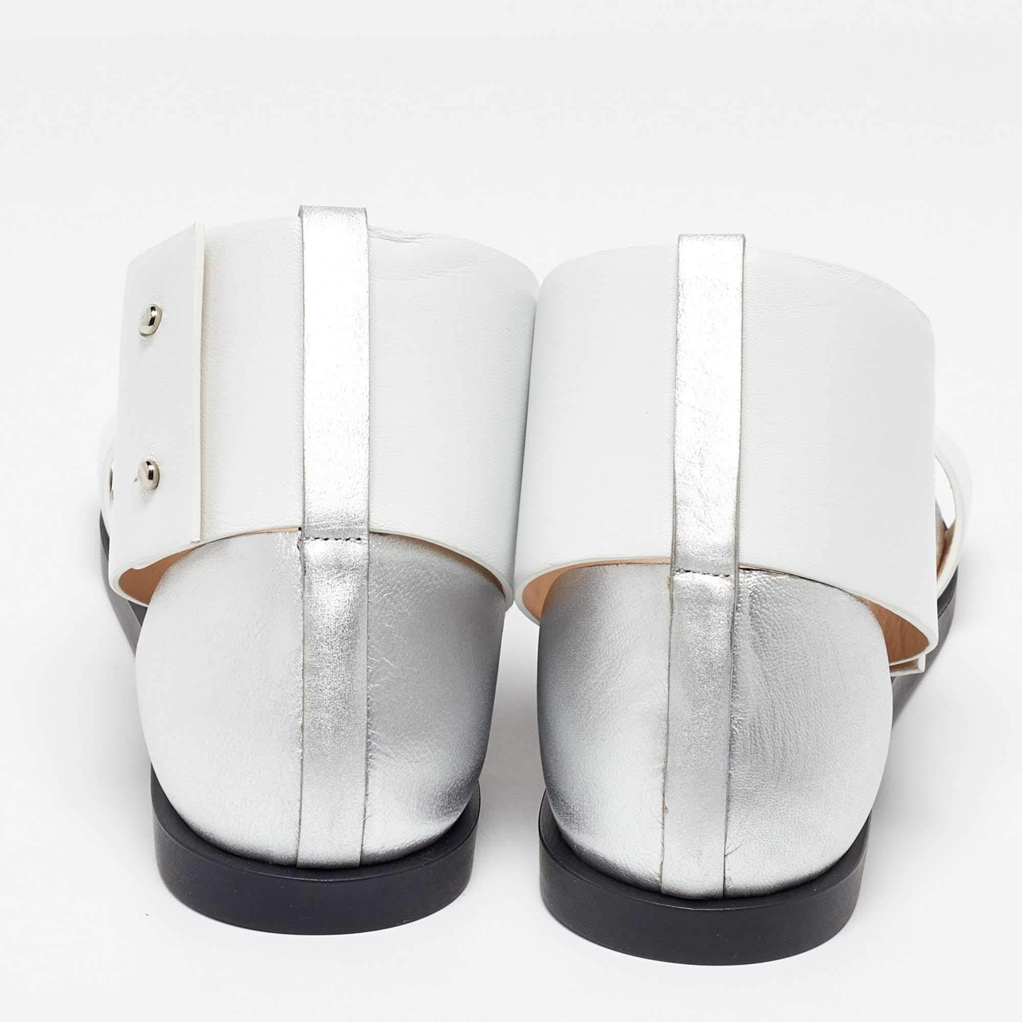 Women's Joseph White/Silver Leather Ankle Strap Flat Sandals Size 39 For Sale
