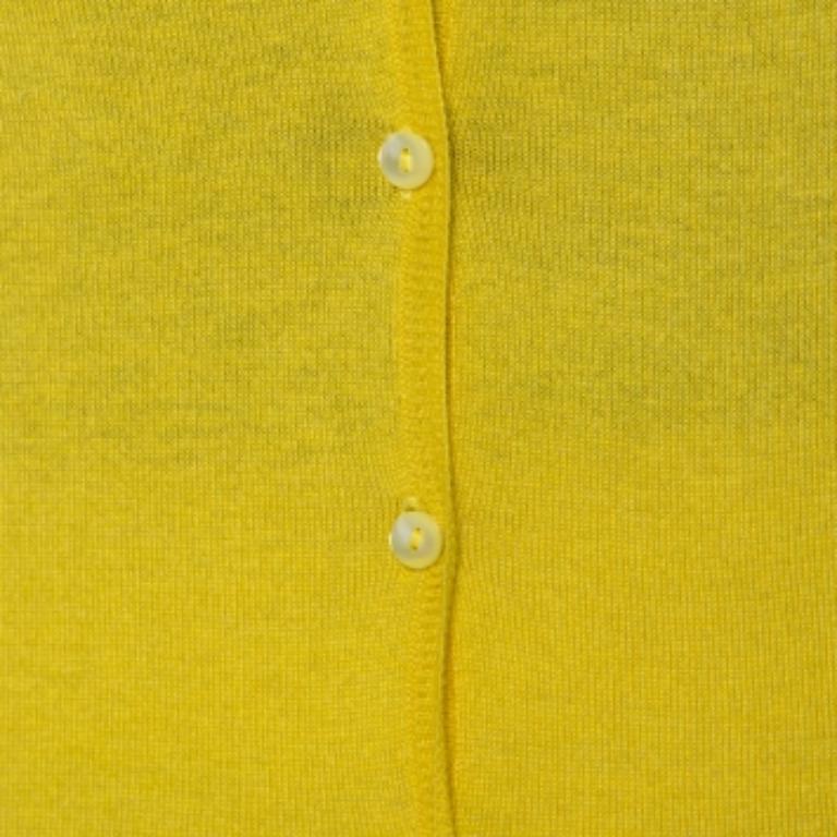 Joseph Gelbe Strickjacke aus Seidenmischung mit Knopfleiste vorne S im Angebot 2