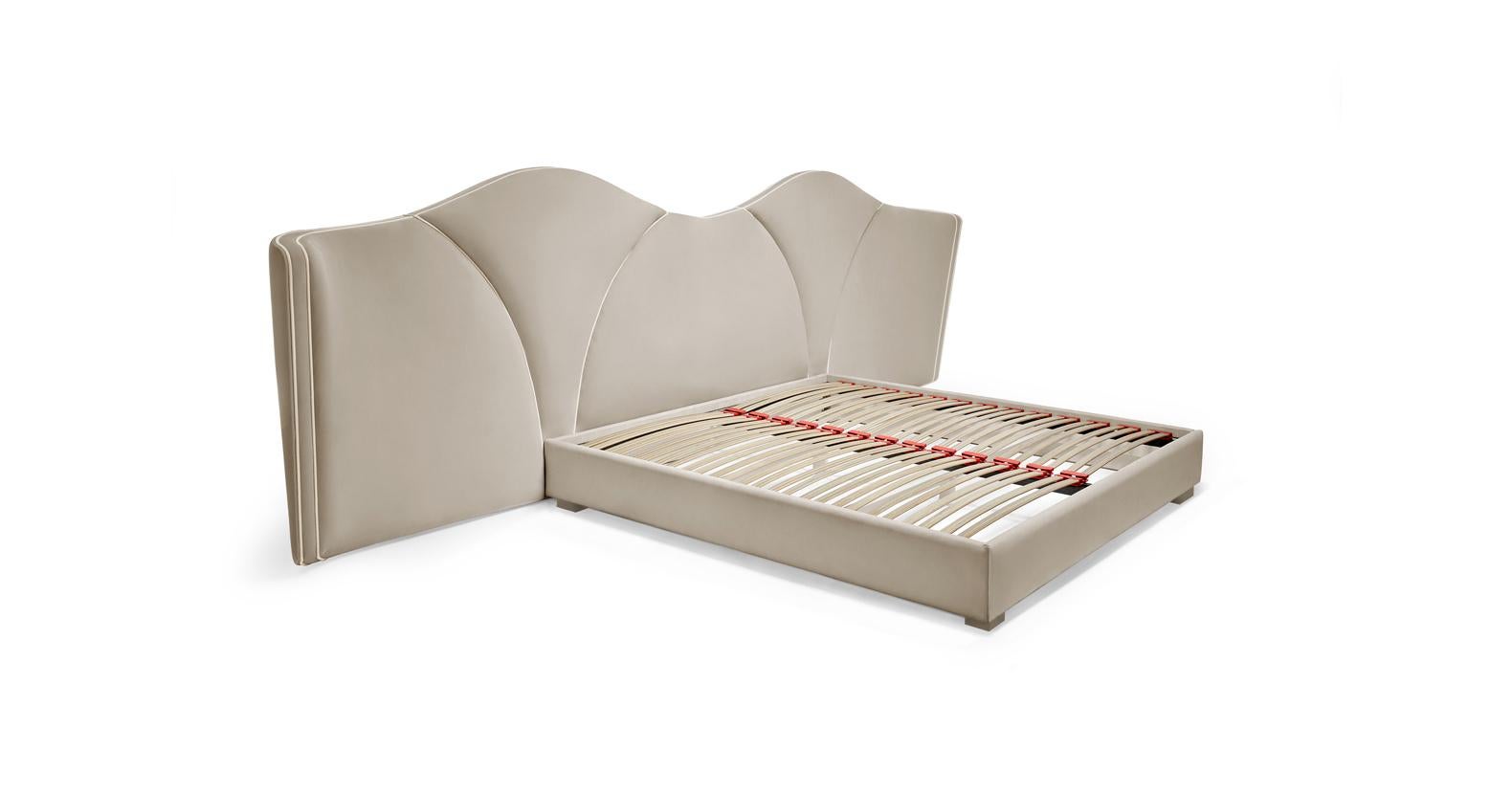 Josephine L 180 Bed by Munna In New Condition For Sale In Geneve, CH