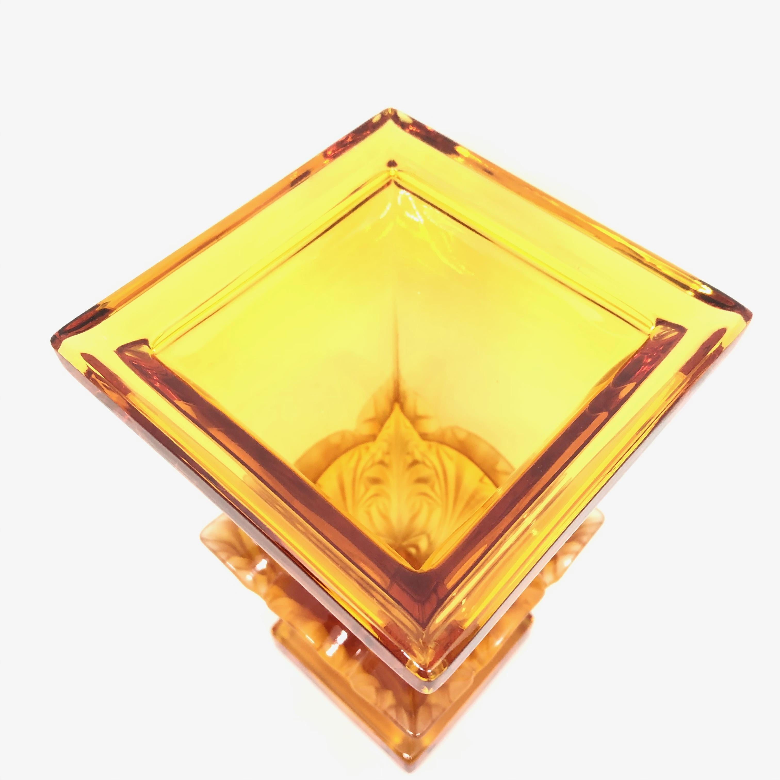Josephinenhuette Moser Style Amber colored Glass footed Vase Catchall, 1920s In Good Condition In Nuernberg, DE