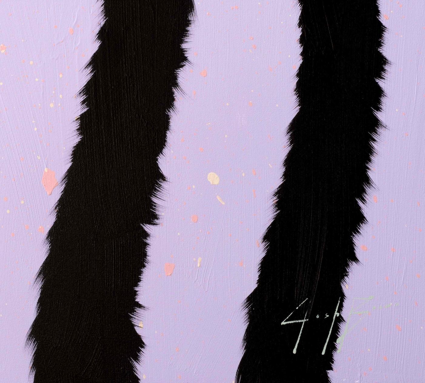 Rosa Strauß auf violettem Spritzer (Pink), Figurative Painting, von Josh Brown