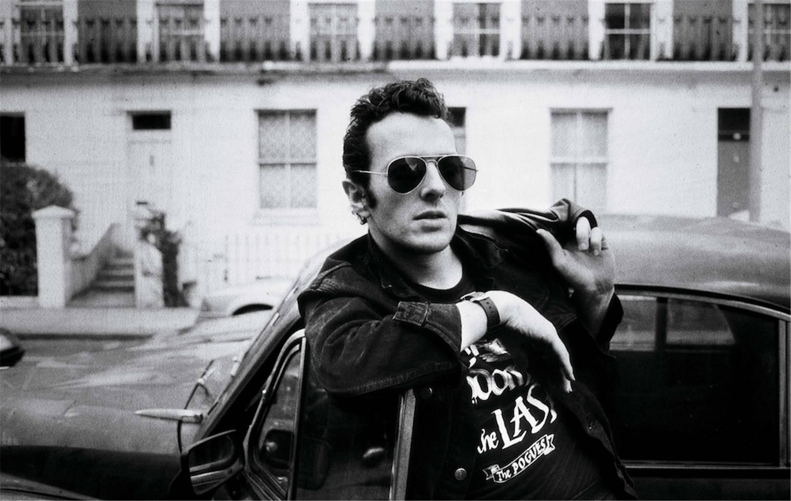 Josh Cheuse Black and White Photograph - Joe Strummer, London