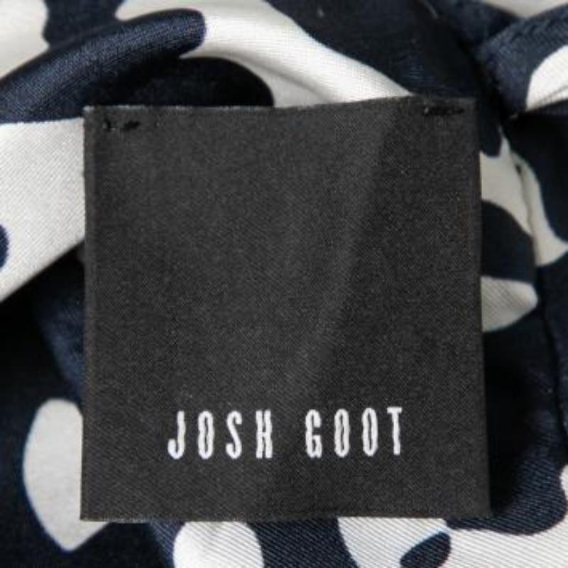 Josh Goot Vestido con volantes laterales de seda estampada en azul marino y blanco XS en venta 5