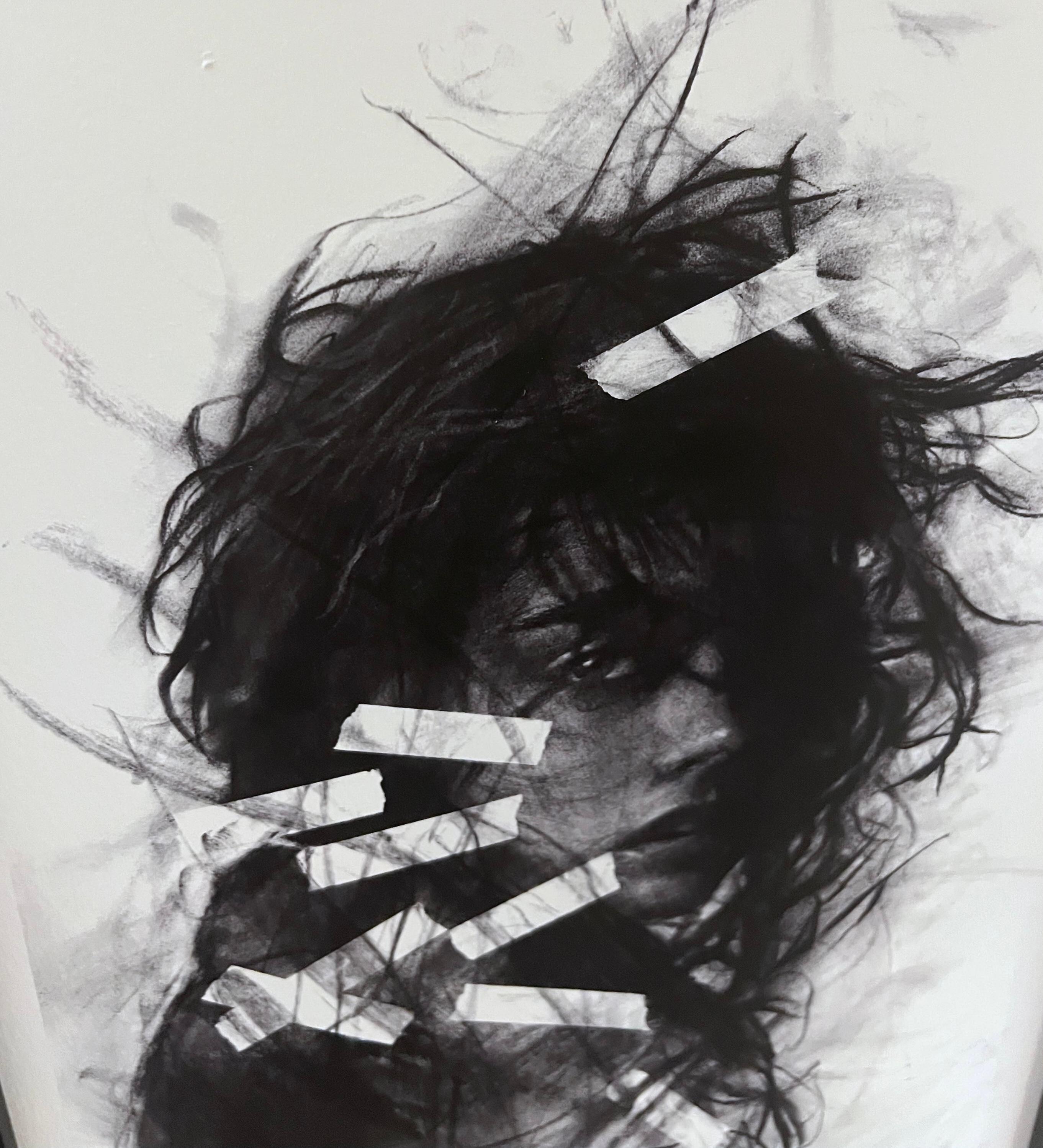 zeitgenössisch figurativ schwarz-weiß Kohlestiftdruck Pop Art Interieur weiblich im Angebot 1