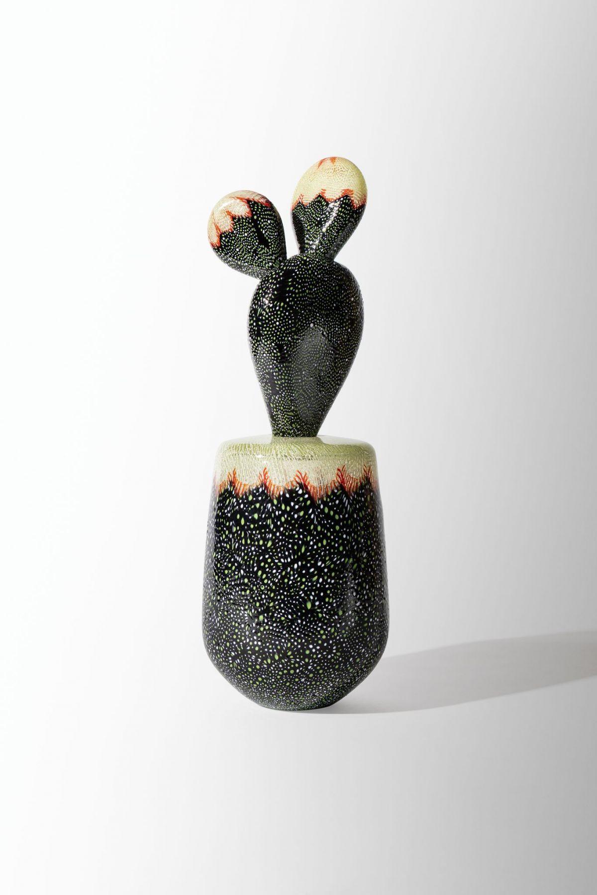Sonoran (Schwarz und UV) – Sculpture von Joshua Bernbaum