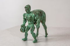 Escultura figurativa de bronce: "Skeletauro