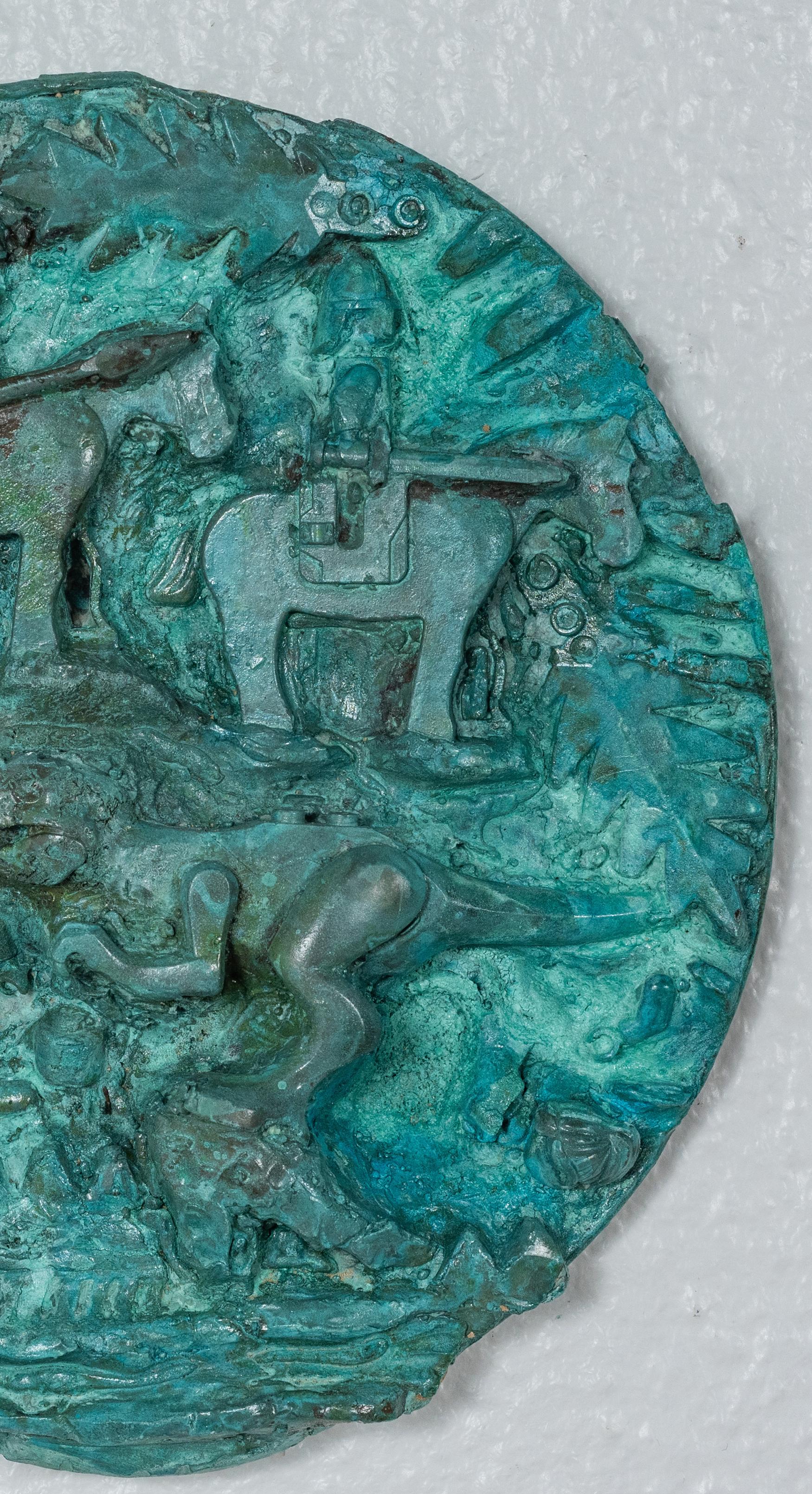 Bronzeskulptur: „Die Geburt des Einhorns TRex und der Herbst von Rhome Disc Two“ – Sculpture von Joshua Goode