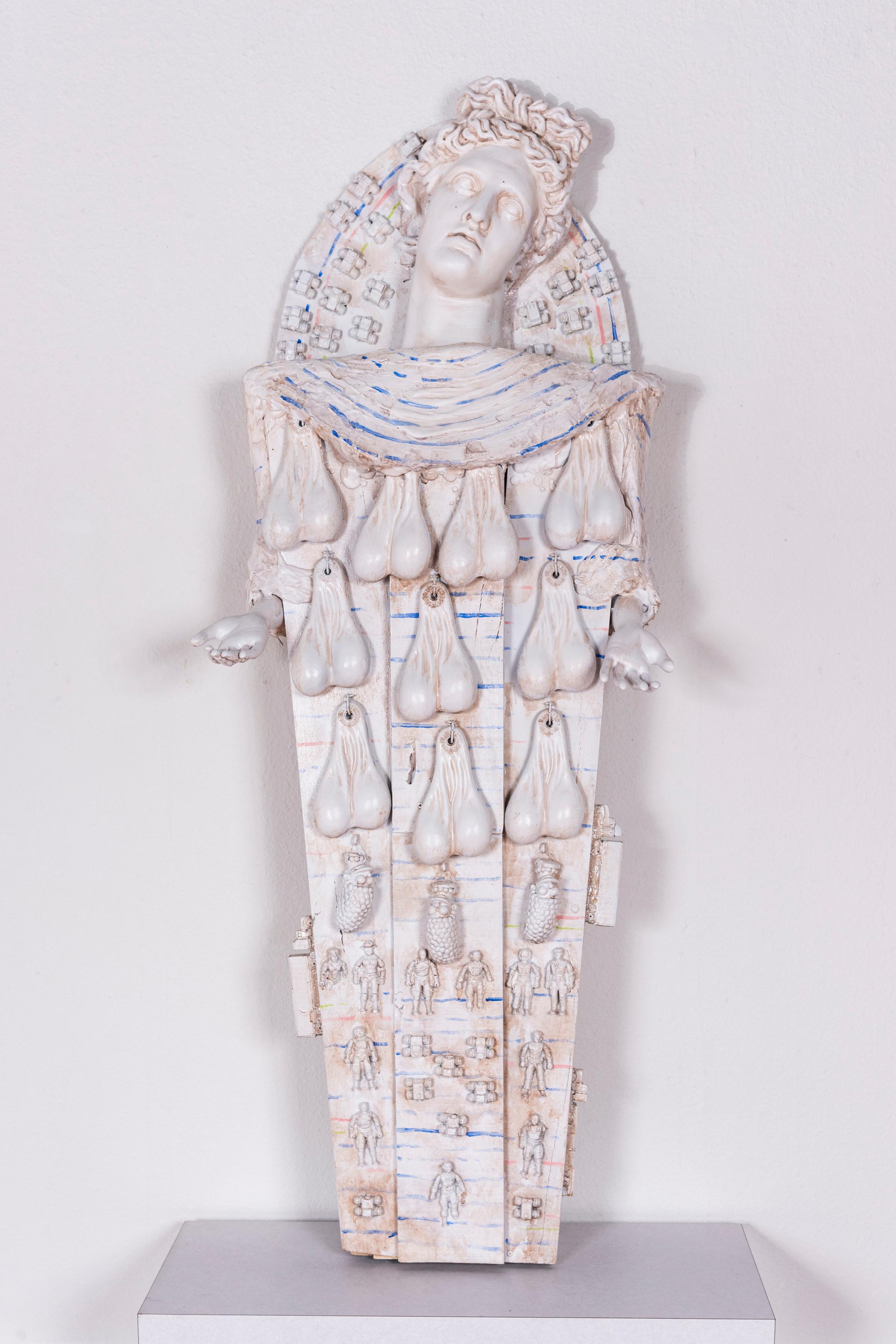 Figurative Sculpture Joshua Goode - Mummy contemporaine, grande sculpture : Rhodman Artemis