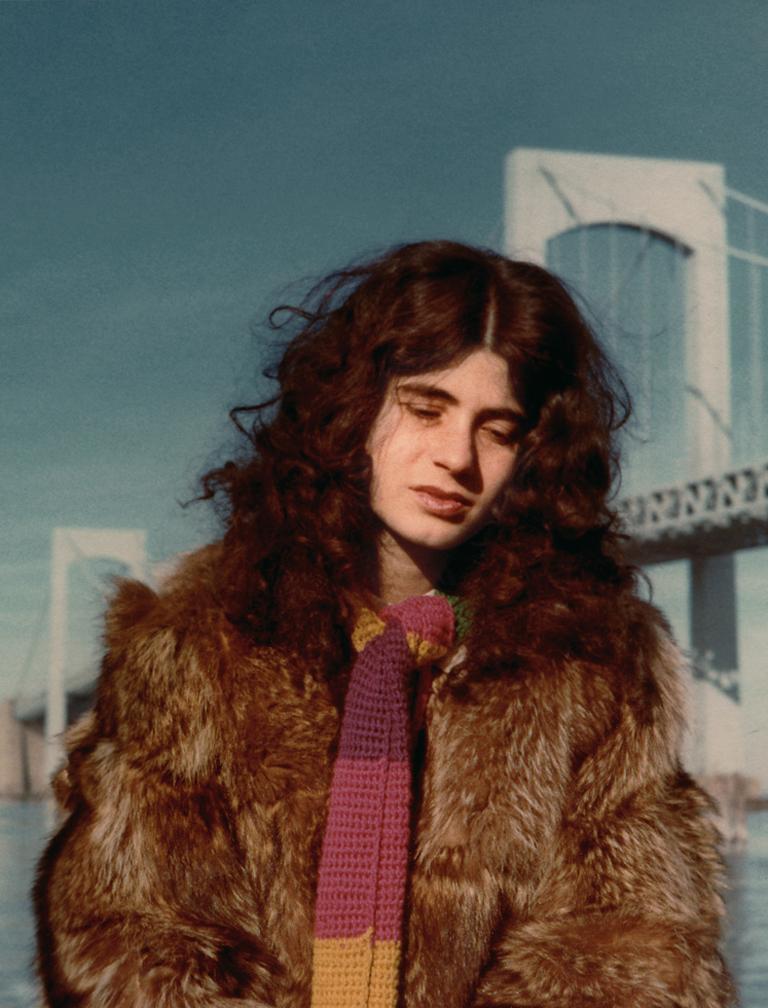 Color Photograph de Joshua Lutz - Puente Whitestone