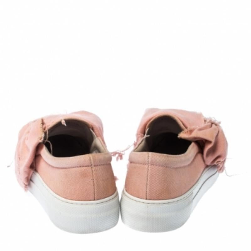 Joshua Sanders - Scarpe da ginnastica con fiocco in tela rosa chiaro Taglia 40 In condizioni discrete in vendita a Dubai, Al Qouz 2