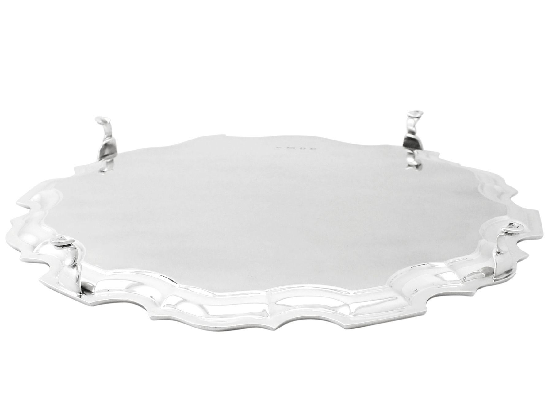 Josiah Williams & Co Antique Sterling Silver Salver (1938) For Sale 1