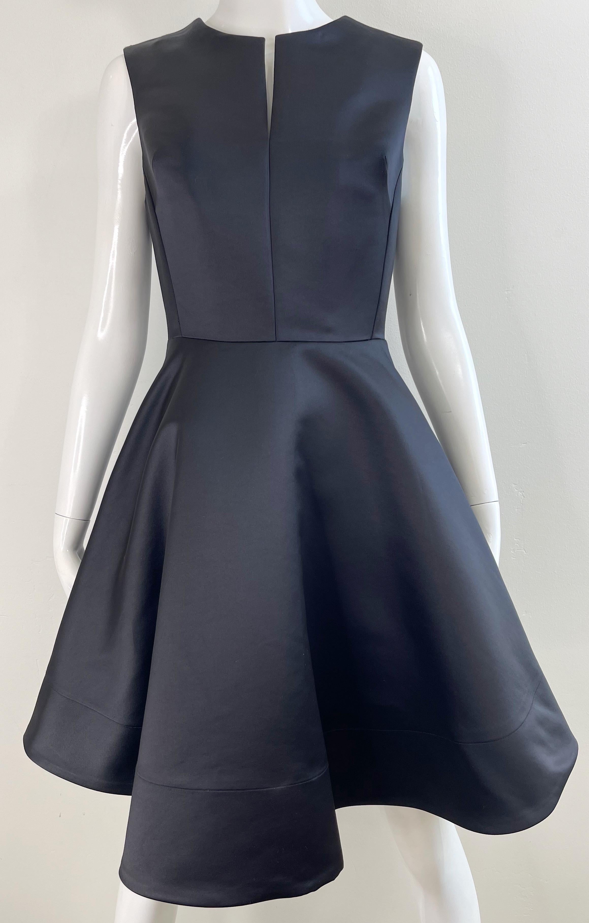 Josie Natori Fall 2016 Size 4 Black Fit and Flare Sleeveless Dress w/ Pockets For Sale 6