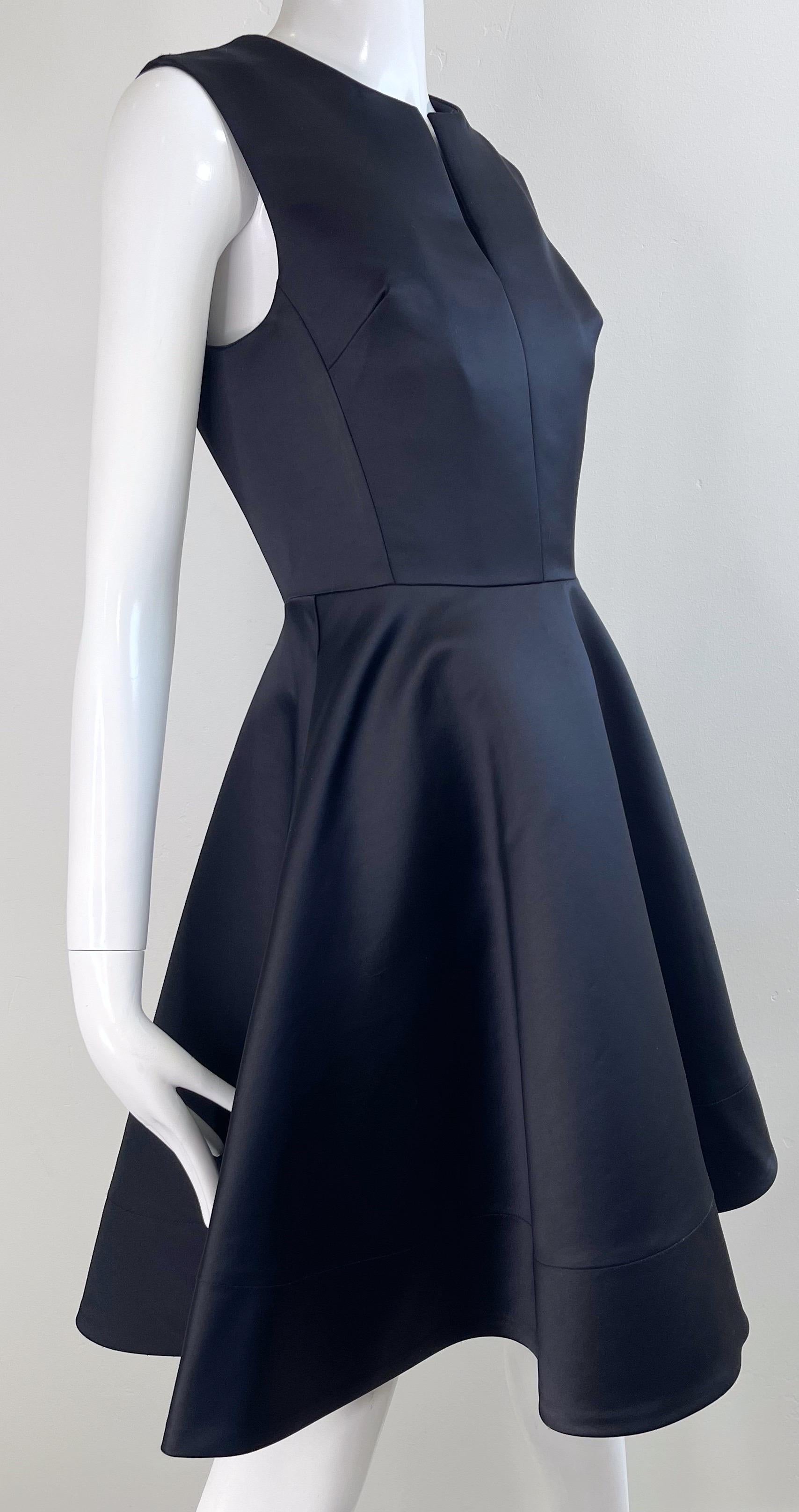 Josie Natori Fall 2016 Size 4 Black Fit and Flare Sleeveless Dress w/ Pockets For Sale 5